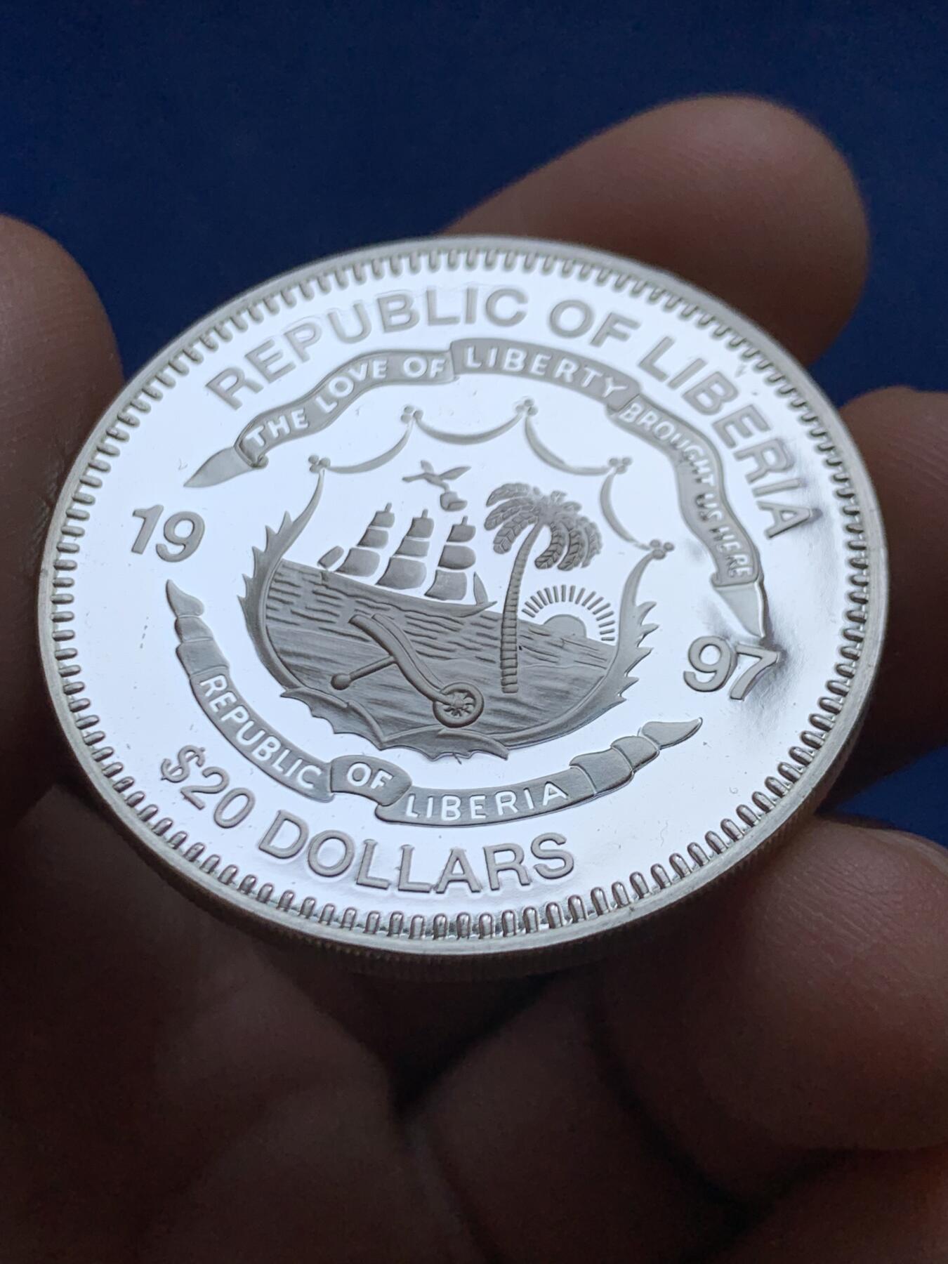 《竞宝斋》第471场 周日，周一，周二 3场连拍 （全场包邮）欢迎送拍 利比里亚1997年20元精制银币，世界最伟大征服者系列之一——德川家康，重约31.9克，925银