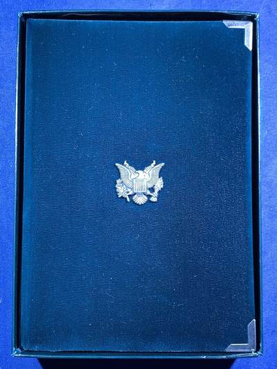 《竞宝斋》第471场 周日，周一，周二 3场连拍 （全场包邮）欢迎送拍 - 1990年美国Prestige套装，含6枚硬币，带原盒和证书，其中最大的一枚是900银的艾森豪威尔百年纪念银币含26.73克纯银。