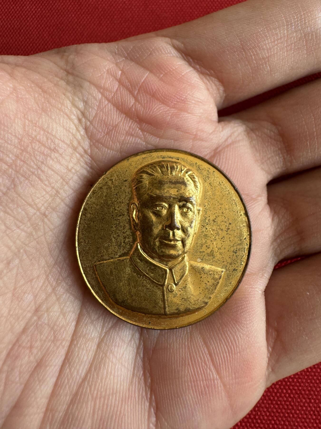 五哥徽章群   18号周三晚上八点4群联拍 铜章