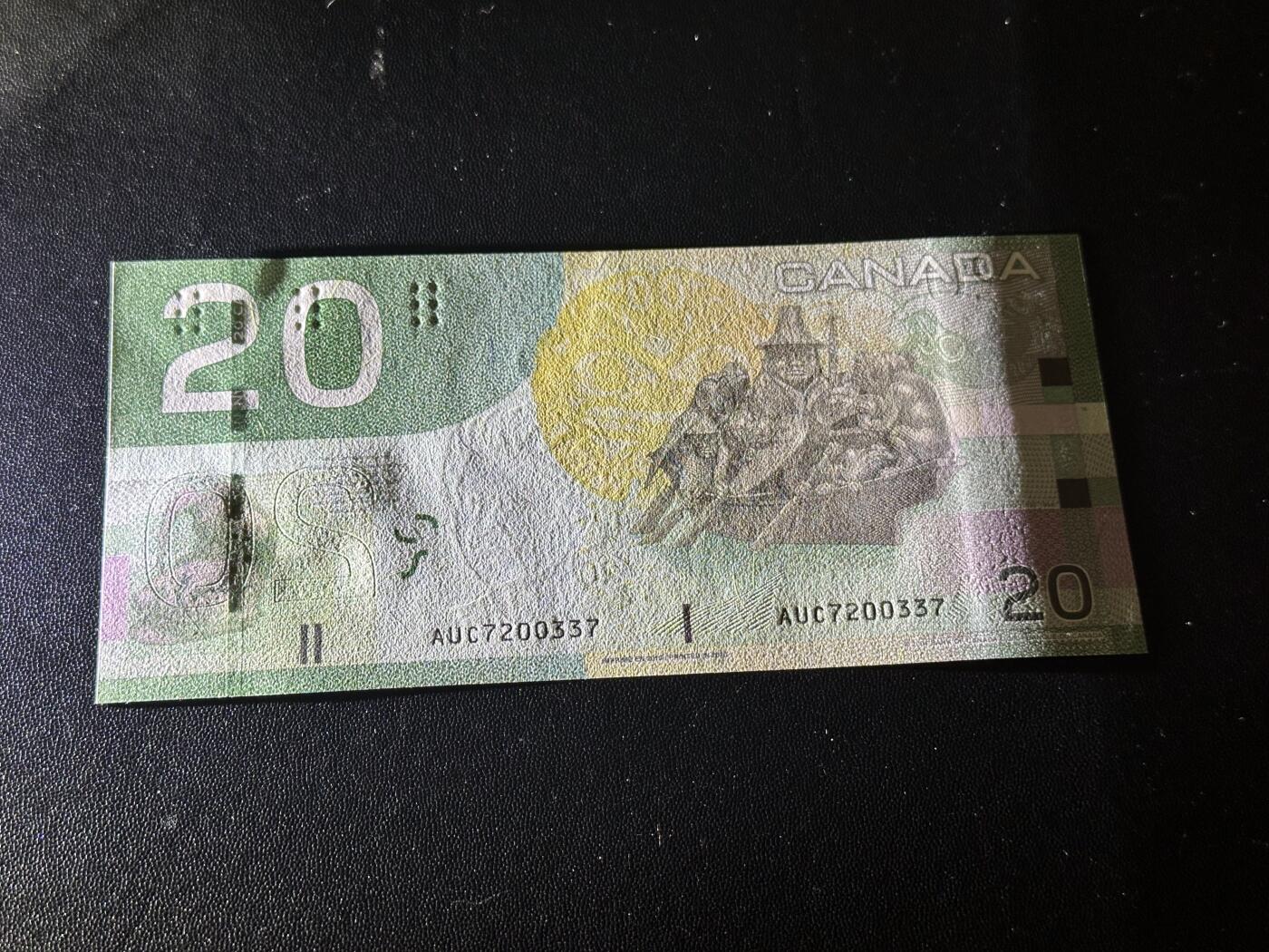 《外钞收藏家》第六百一十八期（精品场）（长期征集拍品、欢迎藏友们联系合作） 加拿大之旅系列20元（绝品，全程无4，获评2004年IBNS世界最佳纸币）	绝品