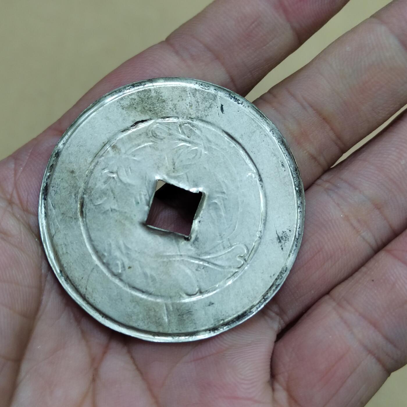 PCAI钱币  16-778  邮票钱币证章小专场 帽花