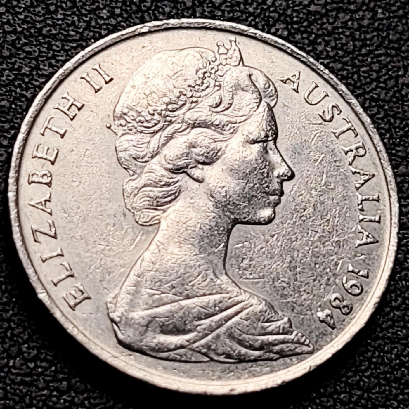 泉币菌-第211场-拍品多 请提前出价 。