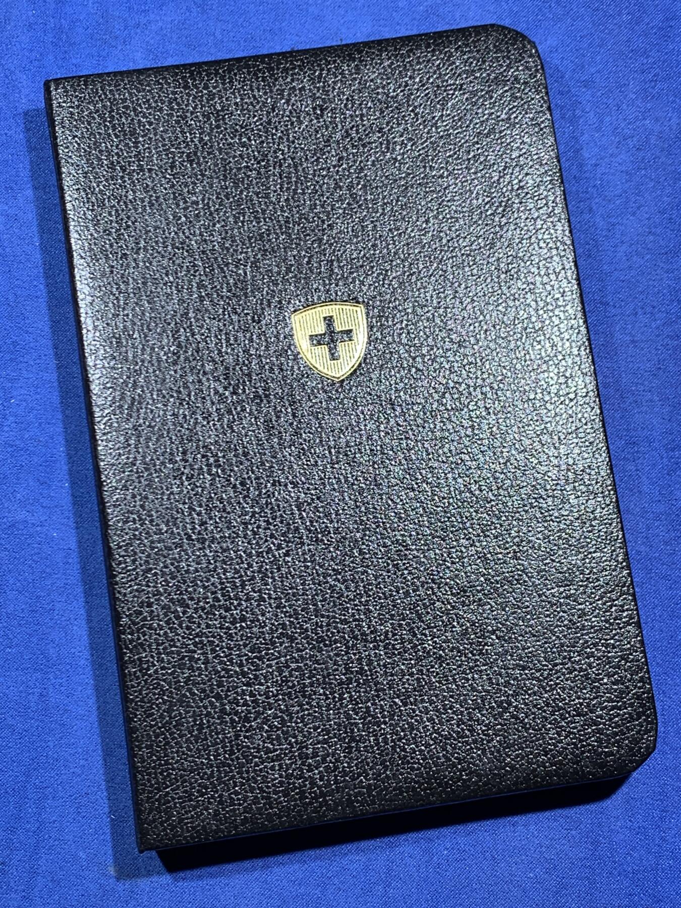 《竞宝斋》第471场 周日，周一，周二 3场连拍 （全场包邮）欢迎送拍 瑞士1987年精制套币 册装