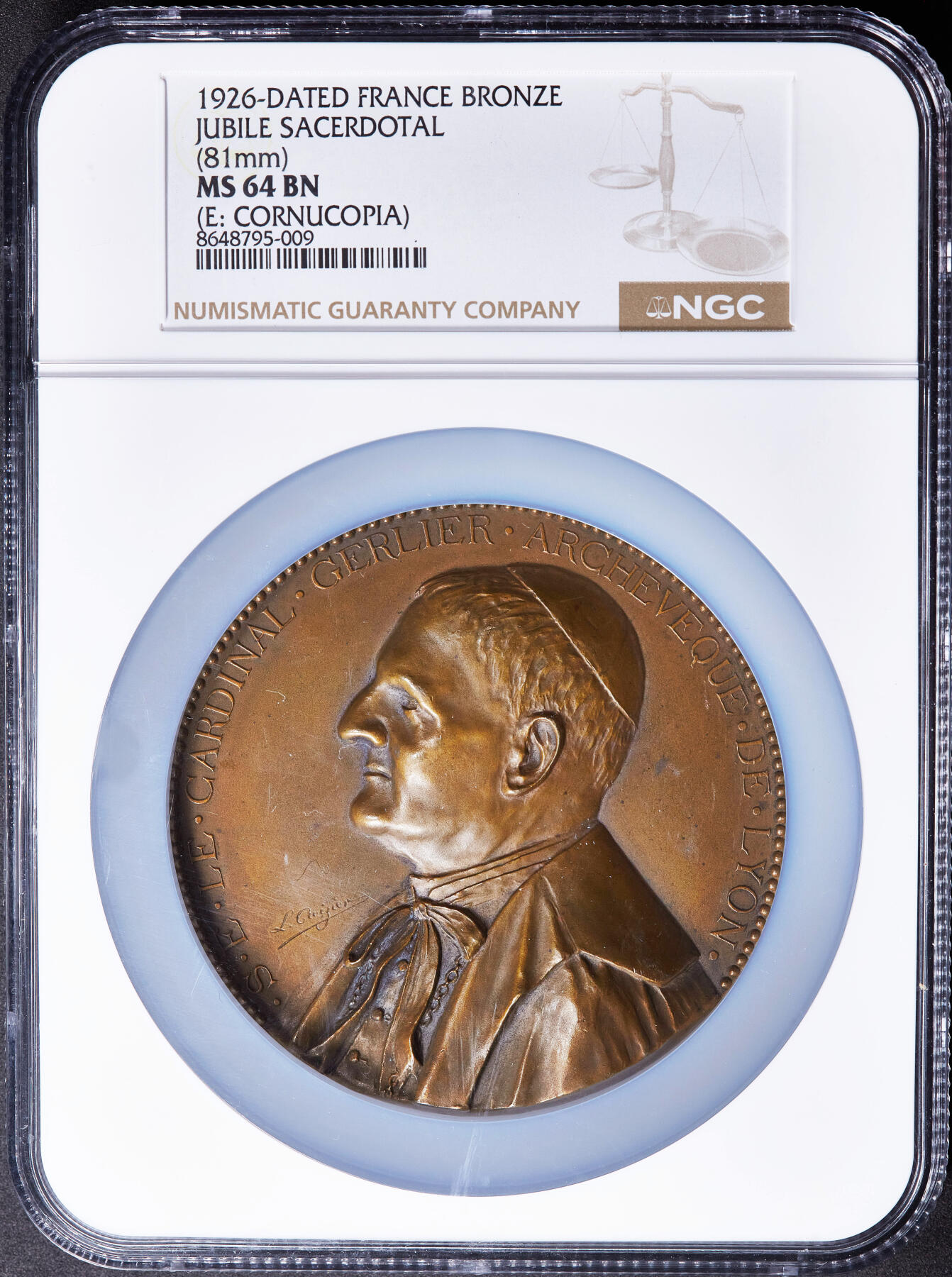 【俄甄集藏】2026年(049)03-18星期三 晚 19:30 全场包邮 法国1926年纪念里昂总主教塞·勒·热利耶枢机担任司铎50周年大铜章，NGC MS64，高浮雕，巧克力包浆，设计精美，直径：81mm，丰饶角铭