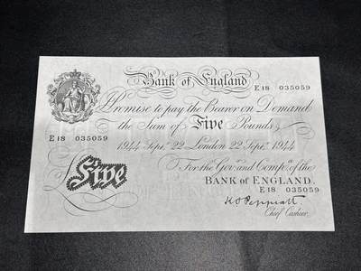 《外钞收藏家》第六百一十八期（精品场）（长期征集拍品、欢迎藏友们联系合作） - 1944英国白镑 5镑 全新 连号刚出66分（但严格来说有轻微小瑕疵）