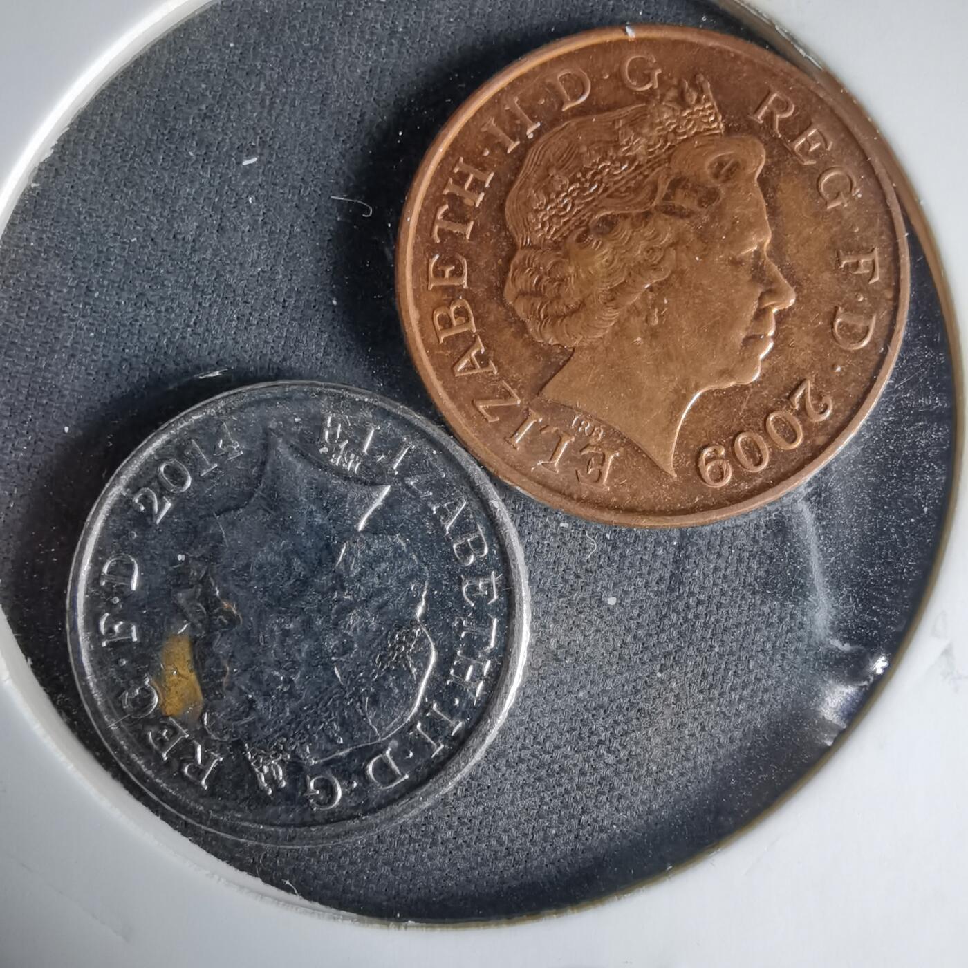 沼泽如烟--第1025场 英国两枚