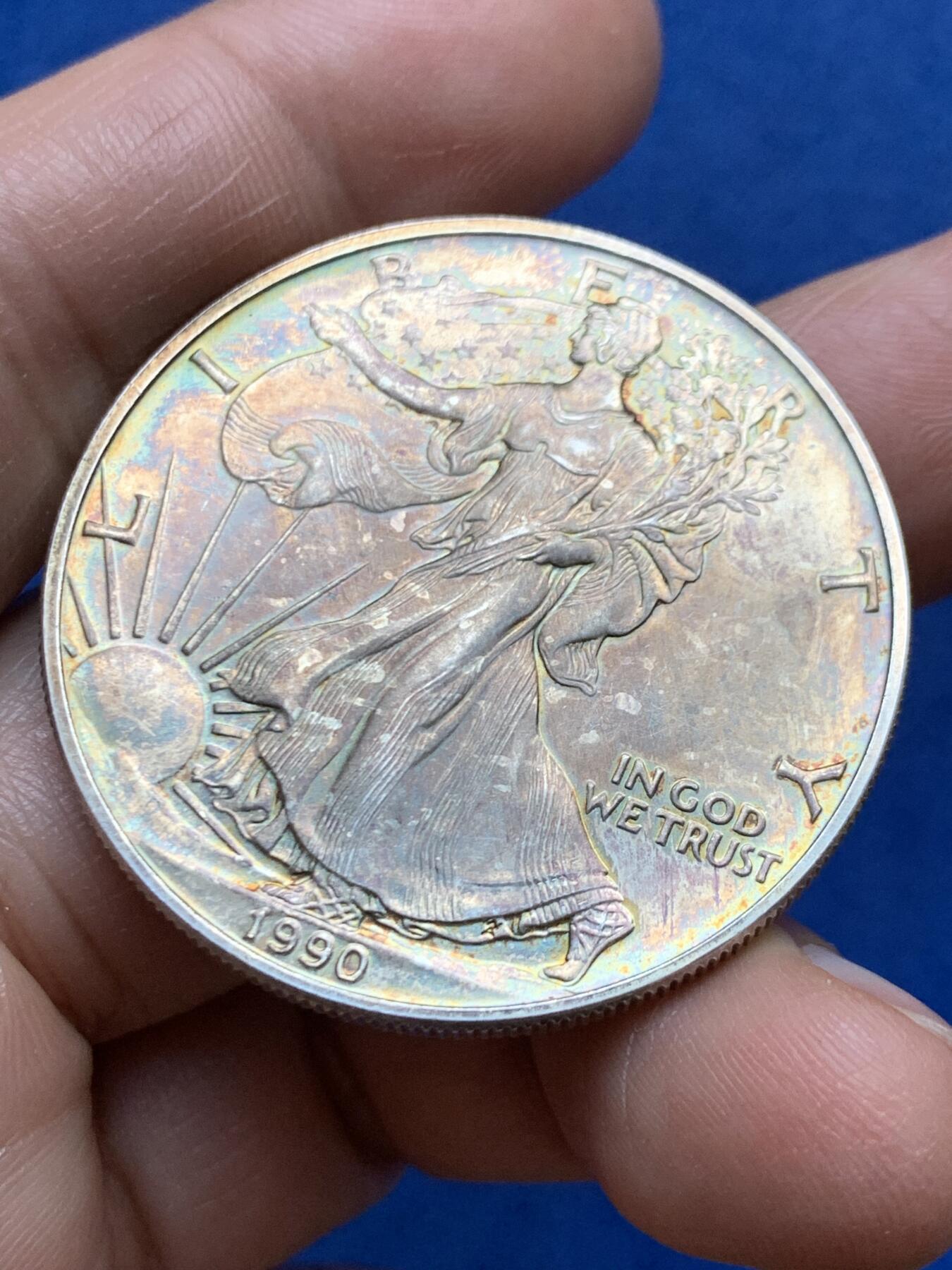 《竞宝斋》第471场 周日，周一，周二 3场连拍 （全场包邮）欢迎送拍 美国1990年行走女神投资1盎司银币，五彩包浆