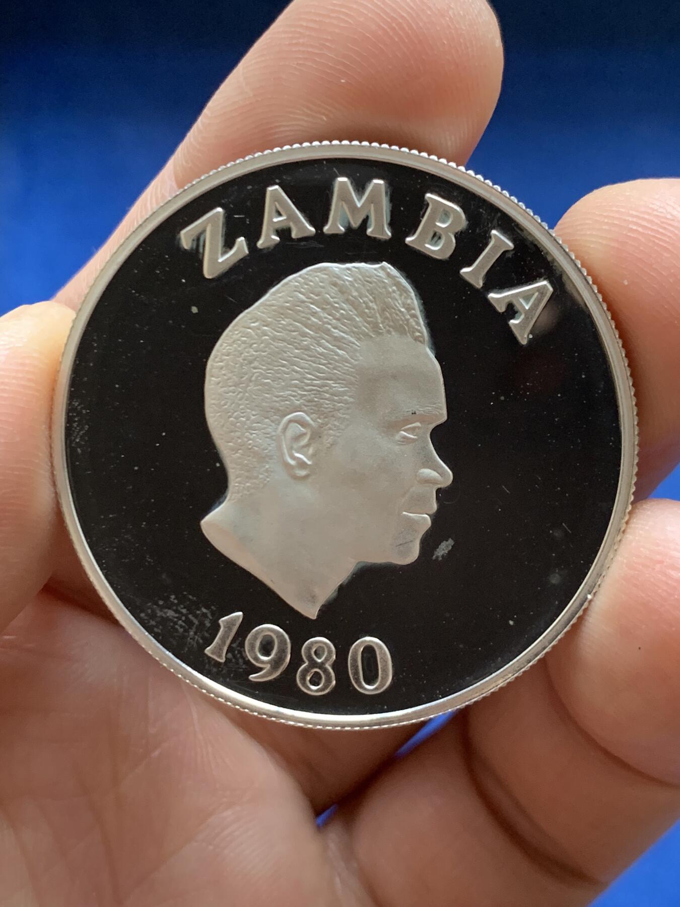 《竞宝斋》第471场 周日，周一，周二 3场连拍 （全场包邮）欢迎送拍 赞比亚1980年10克瓦查精制大银币，国际儿童年，26.7g，925银，铸造量12000枚