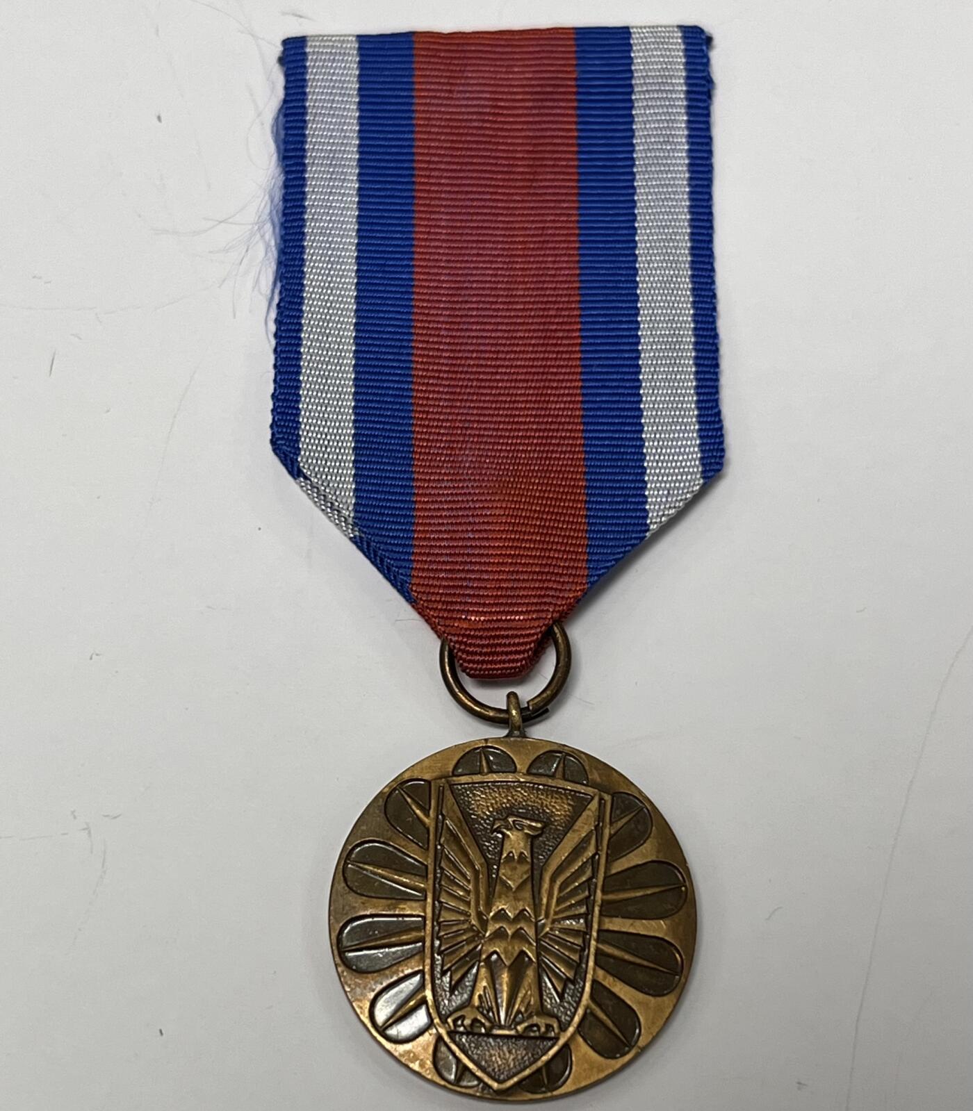 韵星假日军品类拍卖第47期 -- Rimey Holidays Militaria Auction 47 波兰人民共和国铜级维护社会秩序有功奖章