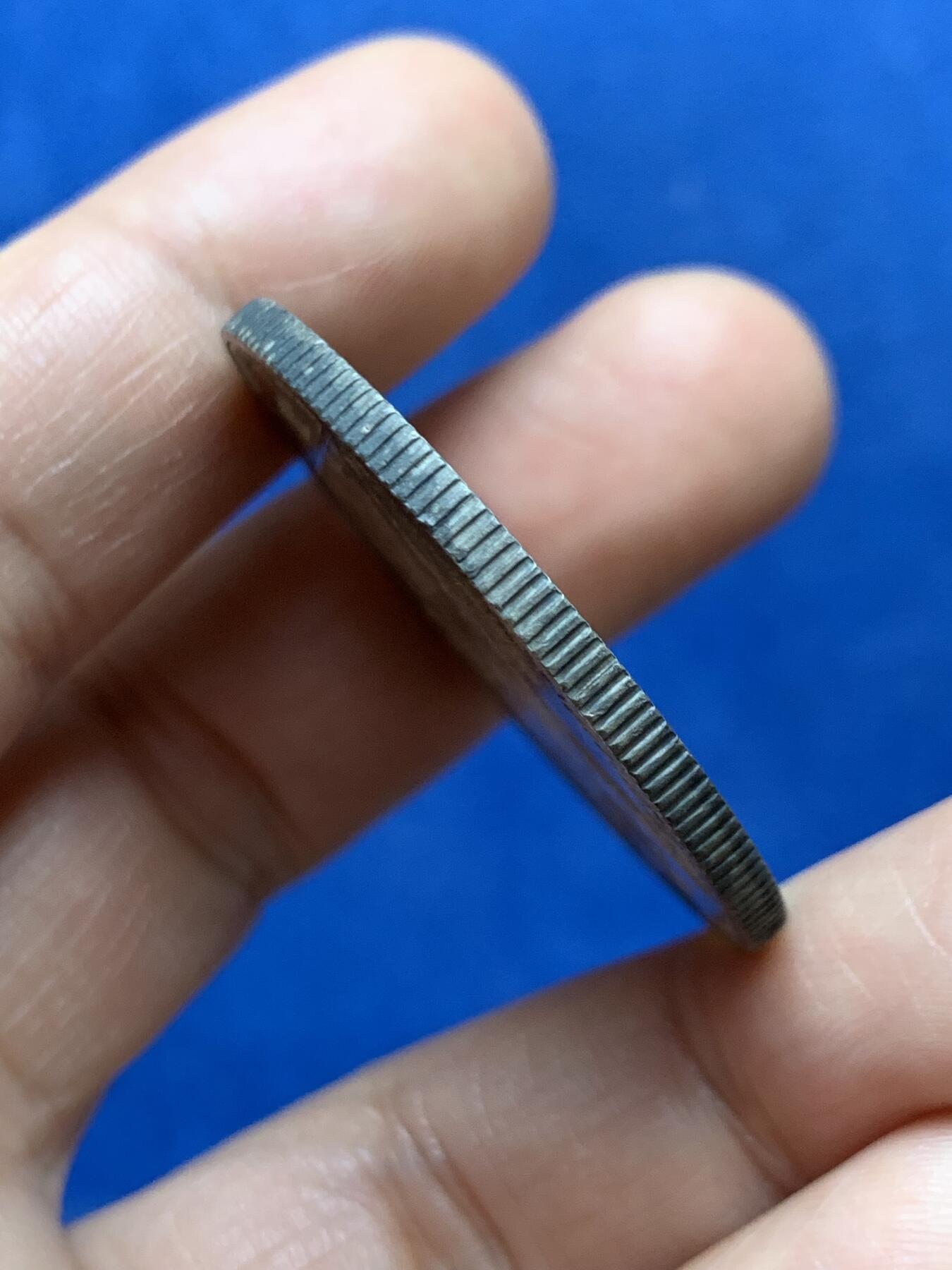 《竞宝斋》第471场 周日，周一，周二 3场连拍 （全场包邮）欢迎送拍 法属印支1896年坐洋1皮阿斯特银币，面部鼻子清晰难得，带底光