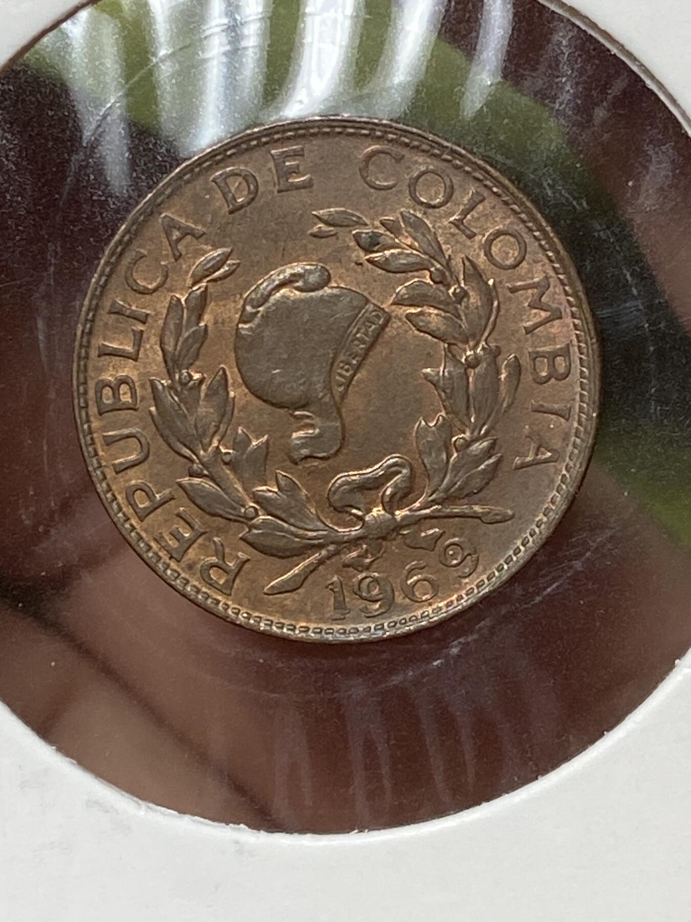 2026年第三十六场(总第二百零五场）外国精品纸夹币场(免佣金) 带光好品–哥伦比亚🇨🇴1969年1分(第五版1分)