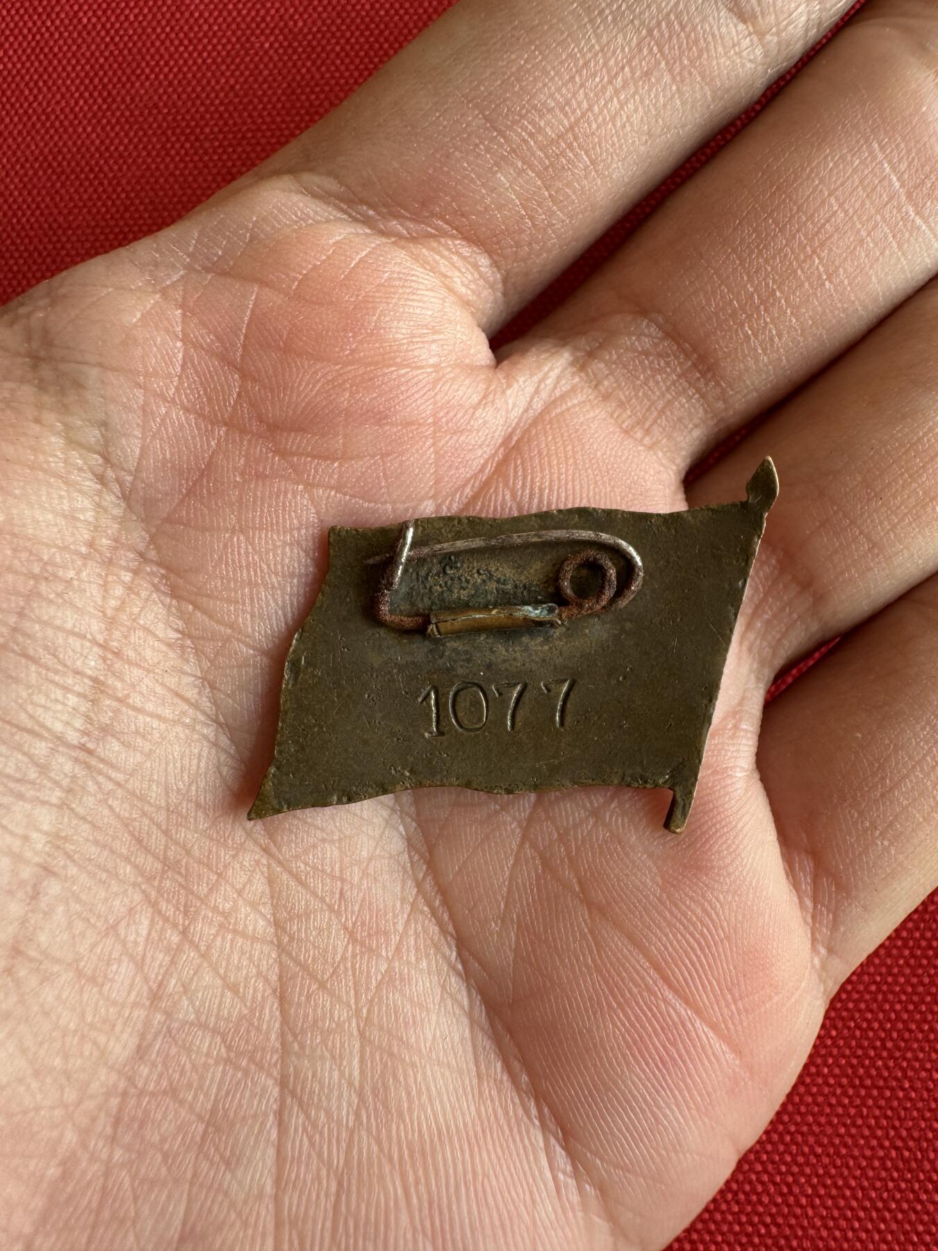 五哥徽章群   18号周三晚上八点4群联拍 铜章