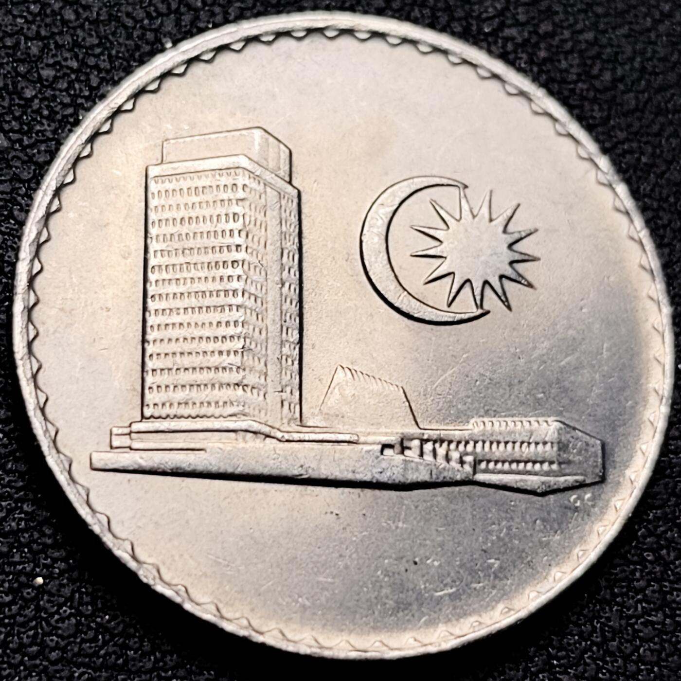 泉币菌-第211场-拍品多 请提前出价 。