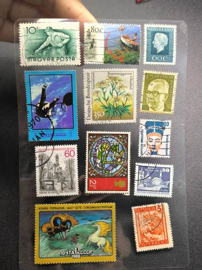 （不断上新，转发赚佣金和现金红包）云宸嘉赏-勋臻佳藏精品精选场次 - 外国邮票一组 包括--纪念苏联经典动画《小马王》--荷兰女王朱丽安娜--民主德国 80pf 瓦纳湖等