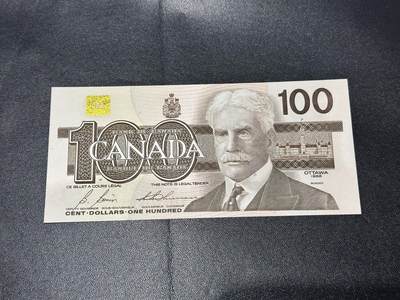 《外钞收藏家》第六百一十八期（精品场）（长期征集拍品、欢迎藏友们联系合作） - 加拿大1988年鸟版100元（北美大雁，号码全程无47）	UNC 有一处荧光反应但背面看不出来
