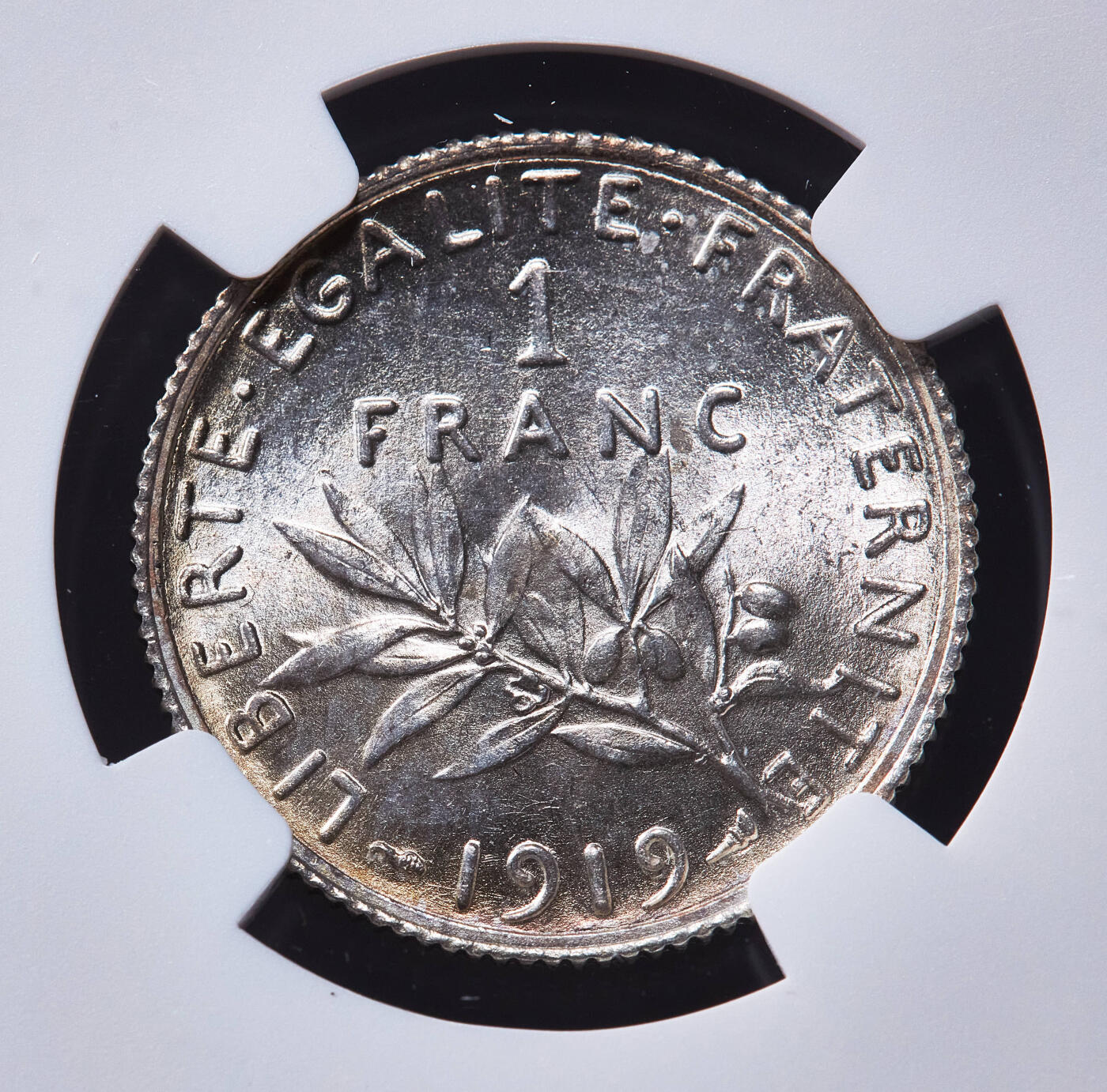 【俄甄集藏】2026年(049)03-18星期三 晚 19:30 全场包邮