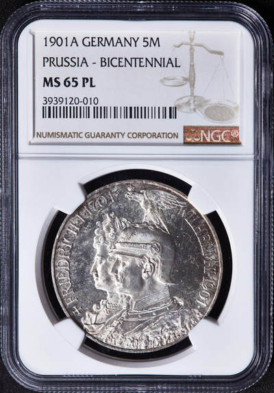 【俄甄集藏】2026年(049)03-18星期三 晚 19:30 全场包邮 - 德国普鲁士1901年建国200周年A版5马克纪念大银币，NGC MS65PL，底板凝霜感强烈，原味包浆，转光品相