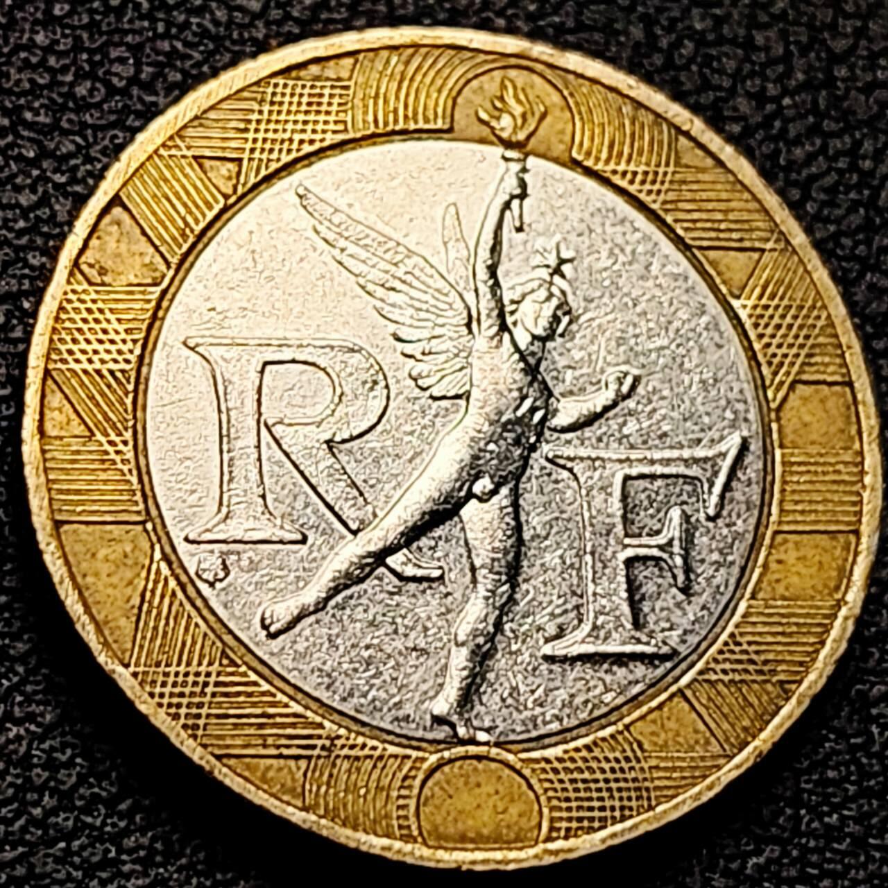 泉币菌-第211场-拍品多 请提前出价 。