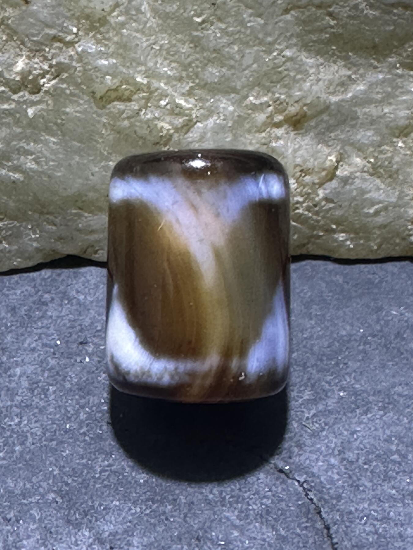 仅此一颗，精品藏传虎牙玛瑙天珠一颗