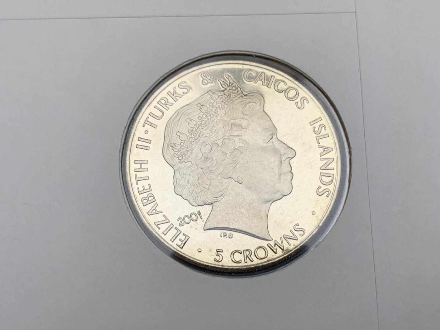 《竞宝斋》第471场 周日，周一，周二 3场连拍 （全场包邮）欢迎送拍 2001年英属特克斯和凯科斯群岛5克朗纪念币皇家海军潜艇部队成立100周年纪念邮币封首日封