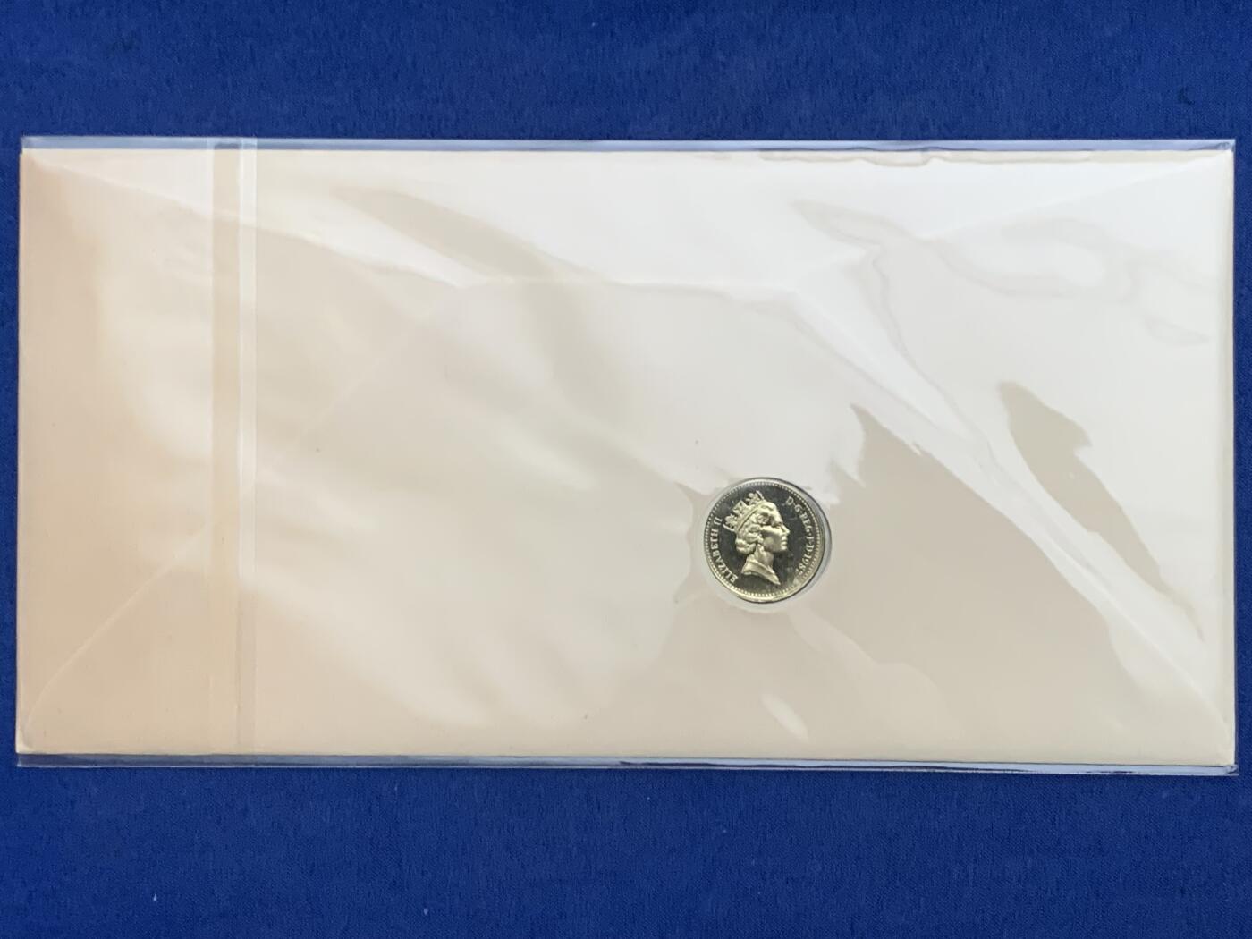 《竞宝斋》第471场 周日，周一，周二 3场连拍 （全场包邮）欢迎送拍 两枚一组 1987年英国老1英镑首日封/邮币封（Royal Mint和Royal Mail联合发行）