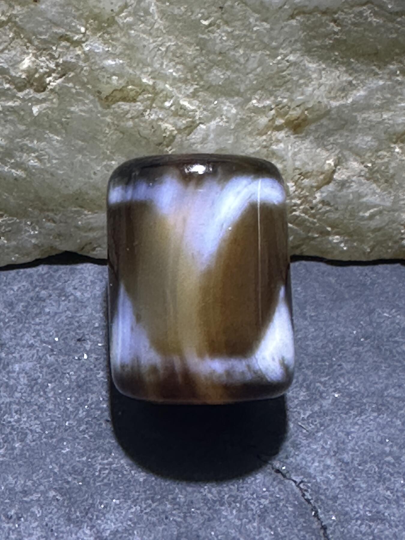 仅此一颗，精品藏传虎牙玛瑙天珠一颗