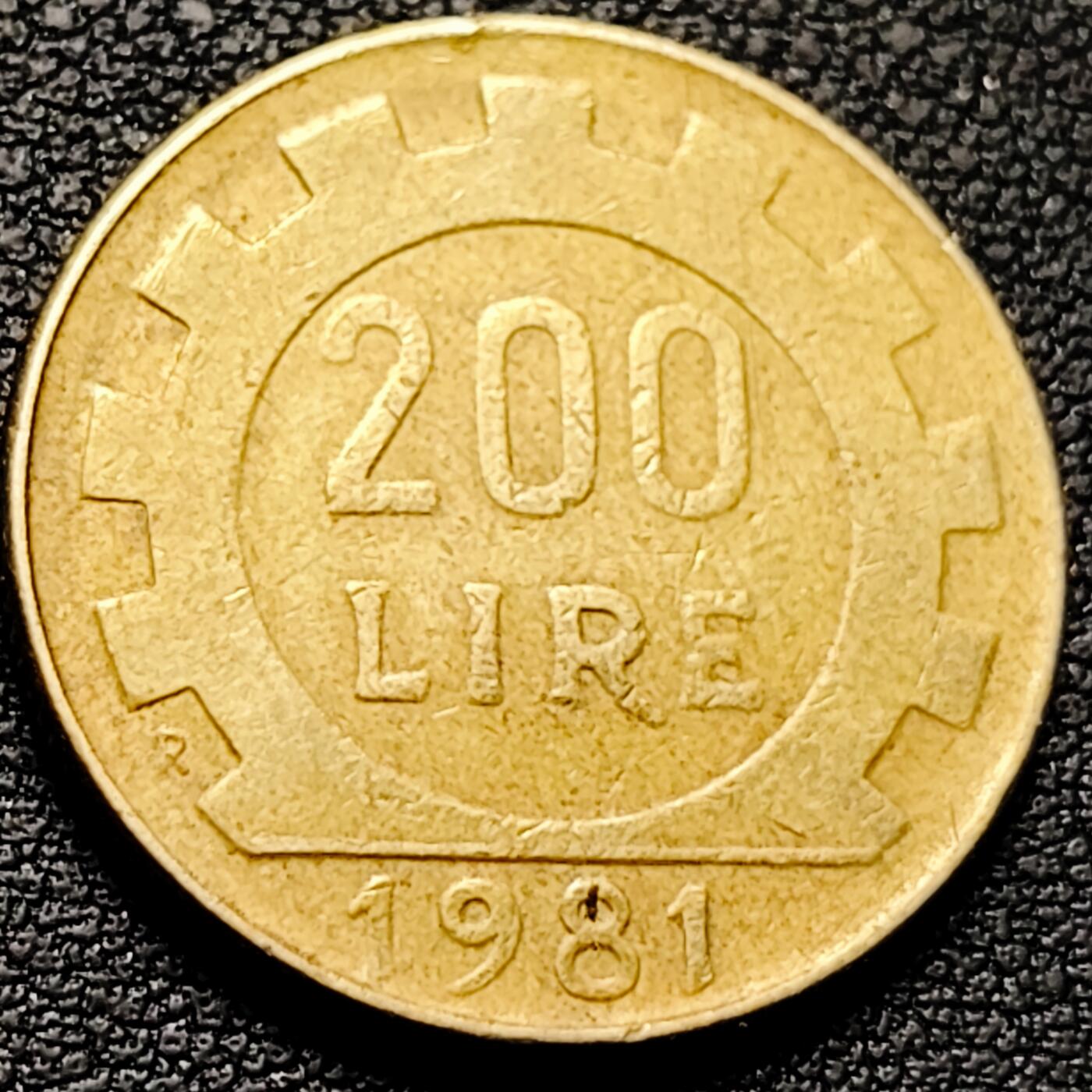 泉币菌-第211场-拍品多 请提前出价 。