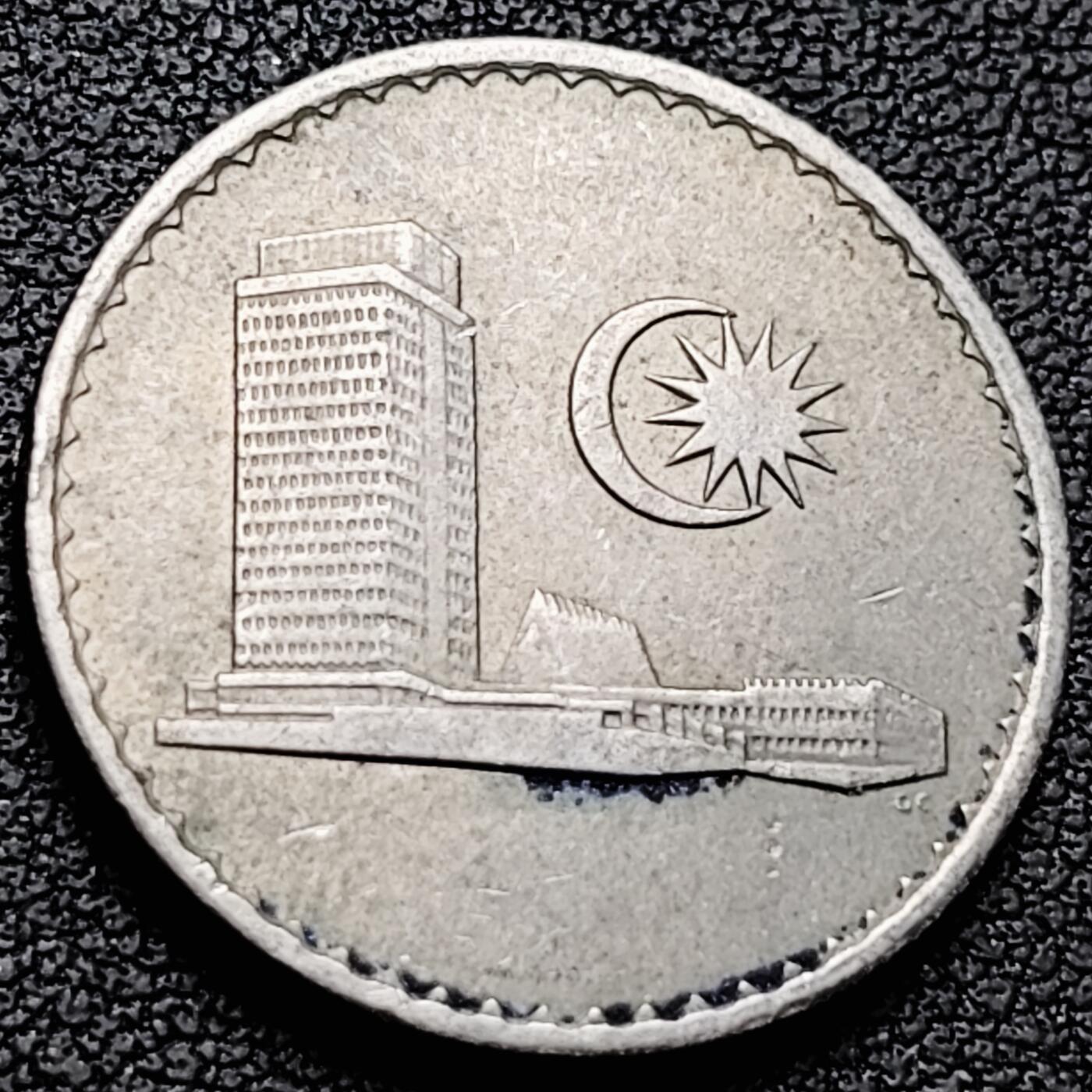 泉币菌-第211场-拍品多 请提前出价 。