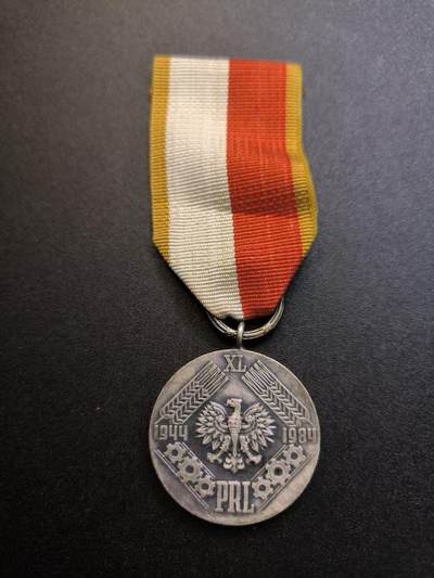 （不断上新，转发赚佣金和现金红包）云宸嘉赏-勋臻佳藏精品精选场次 - 波兰人民共和国建国四十周年奖章 美品