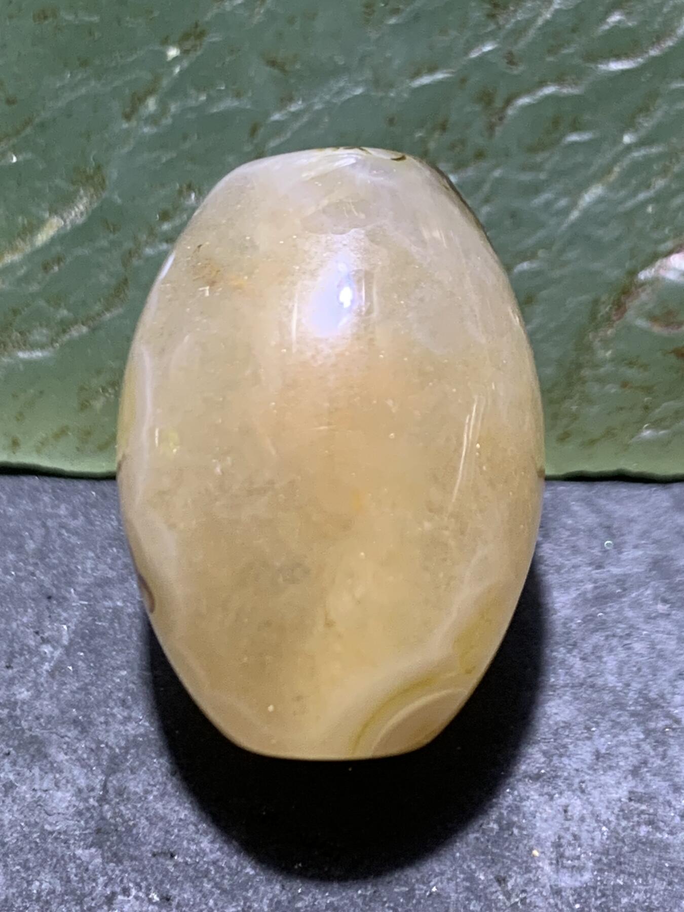 精美冻料8字天眼纹战国红玛瑙随形勒子一颗