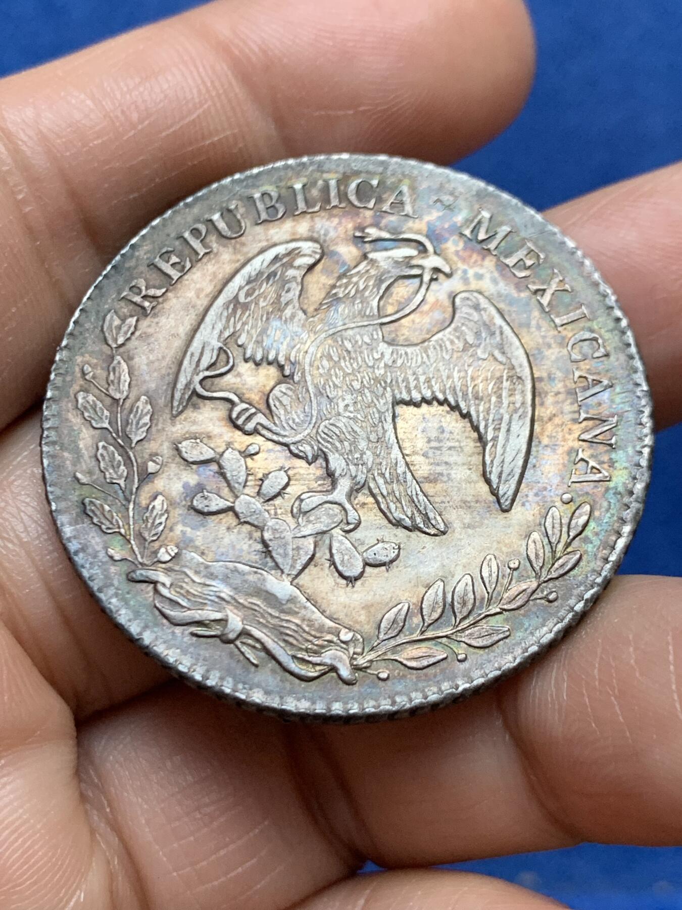 《竞宝斋》第471场 周日，周一，周二 3场连拍 （全场包邮）欢迎送拍 墨西哥1875年GA MC版花边鹰洋8里亚尔银币，五彩包浆漂亮