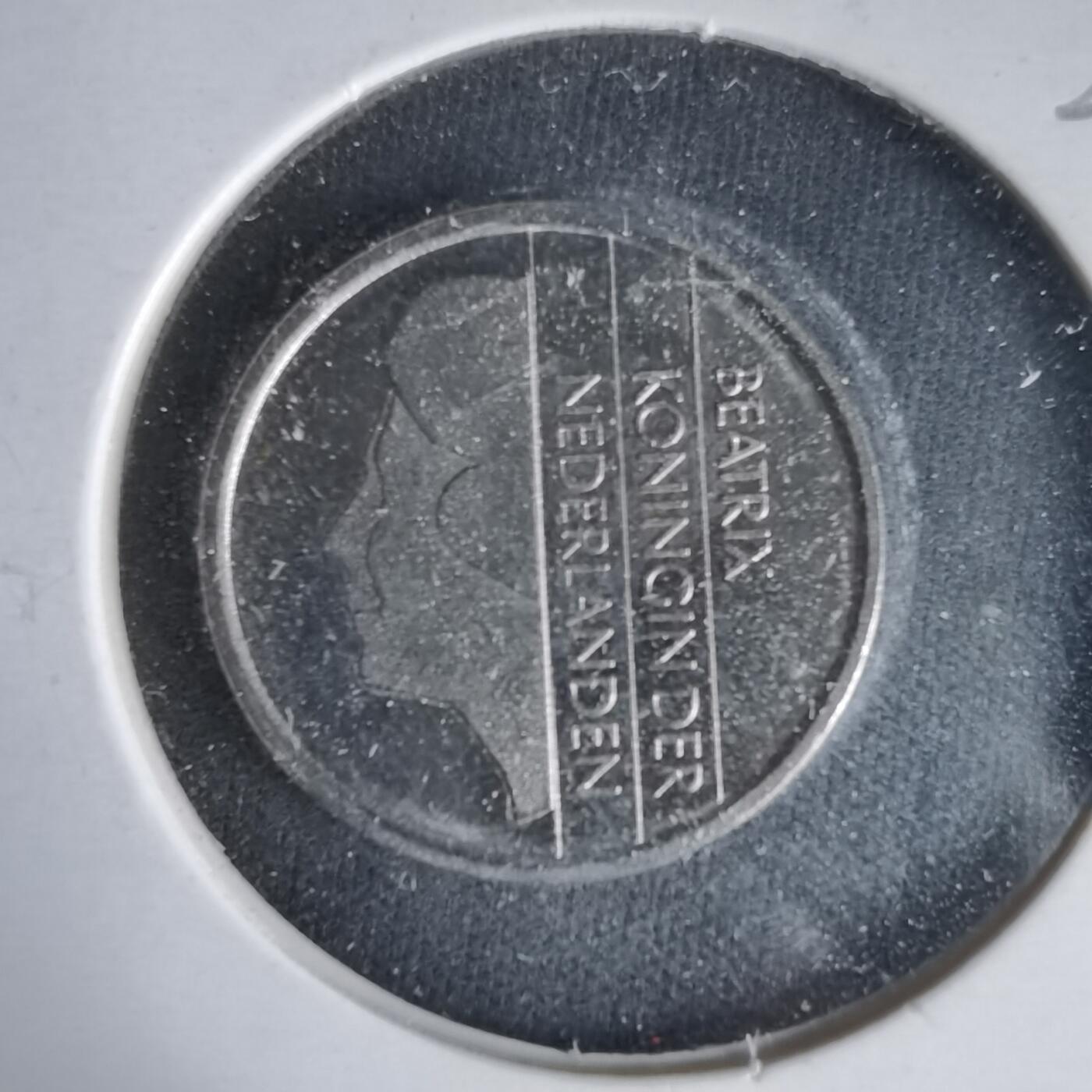 沼泽如烟--第1021场 荷兰1995年25分