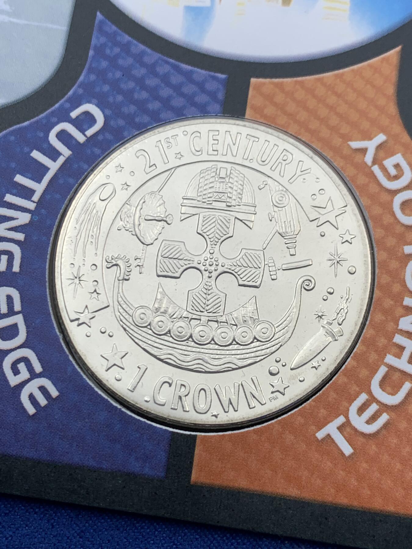 《竞宝斋》第471场 周日，周一，周二 3场连拍 （全场包邮）欢迎送拍 英国马恩岛2001年太空空间站1克朗铜镍纪念币，邮币封，附三张不同的邮票（英国两张和美国一张）和三个邮戳