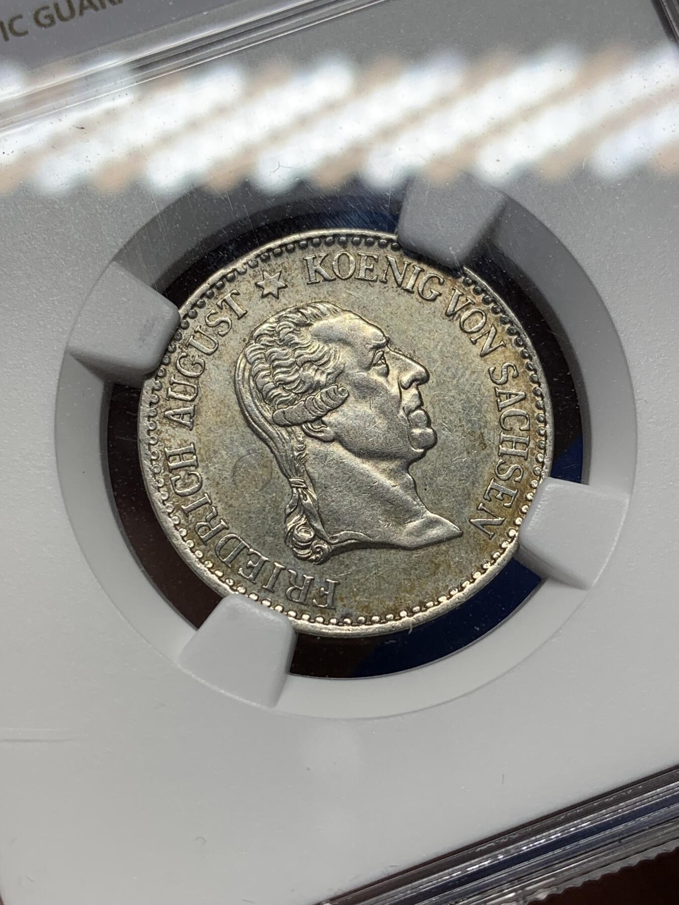 《竞宝斋》第471场 周日，周一，周二 3场连拍 （全场包邮）欢迎送拍 NGC AUD 德国萨克森王国1827年1/6泰勒，国王弗里德里希一世逝世纪念银币，发行量4.8w枚，少见品种。