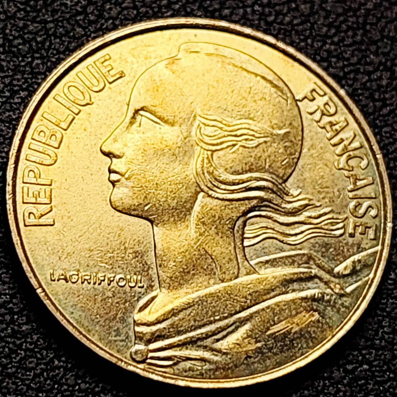 泉币菌-第211场-拍品多 请提前出价 。