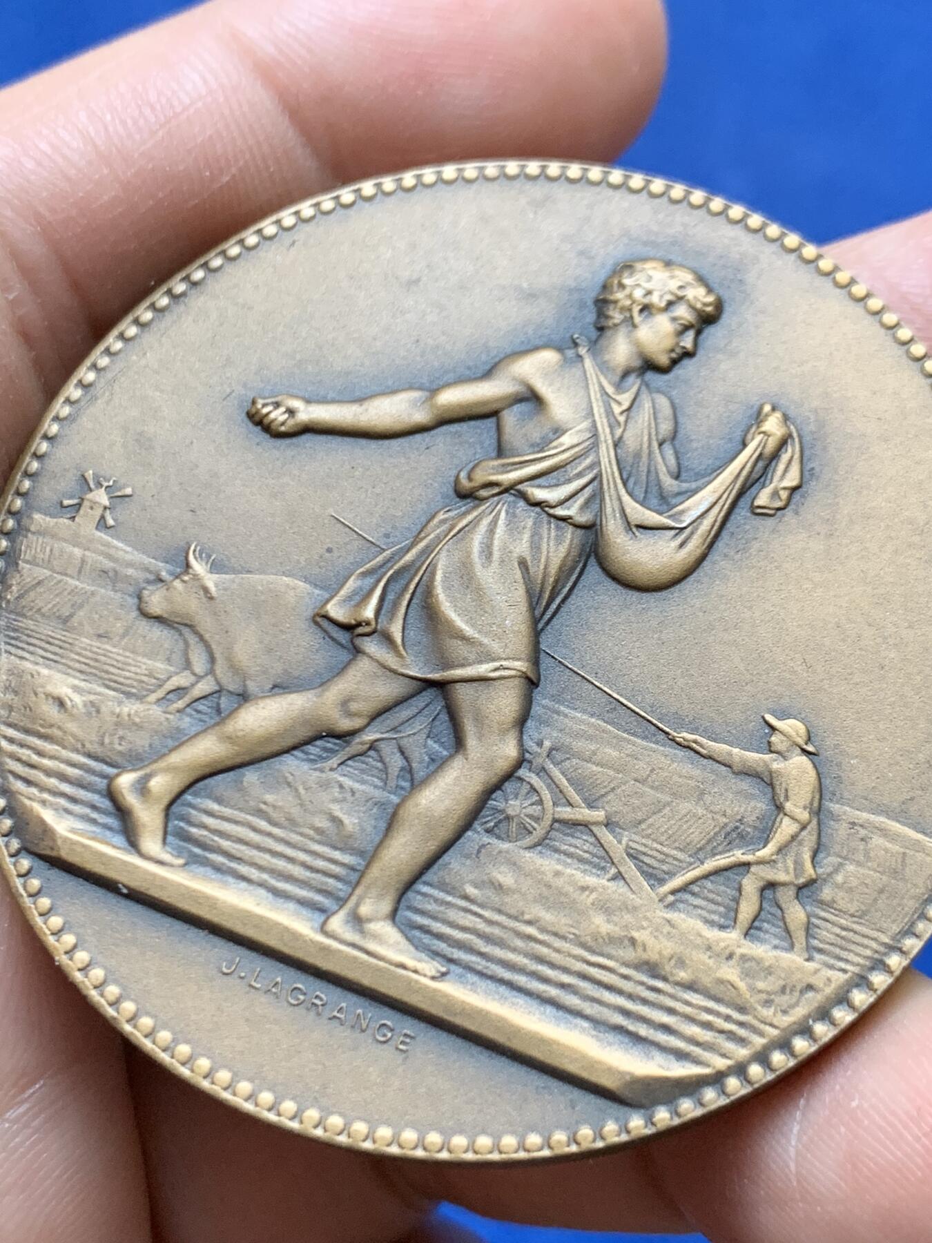 《竞宝斋》第471场 周日，周一，周二 3场连拍 （全场包邮）欢迎送拍 法国播种者铜章 63.1克 49.5mm 丰饶角铜标