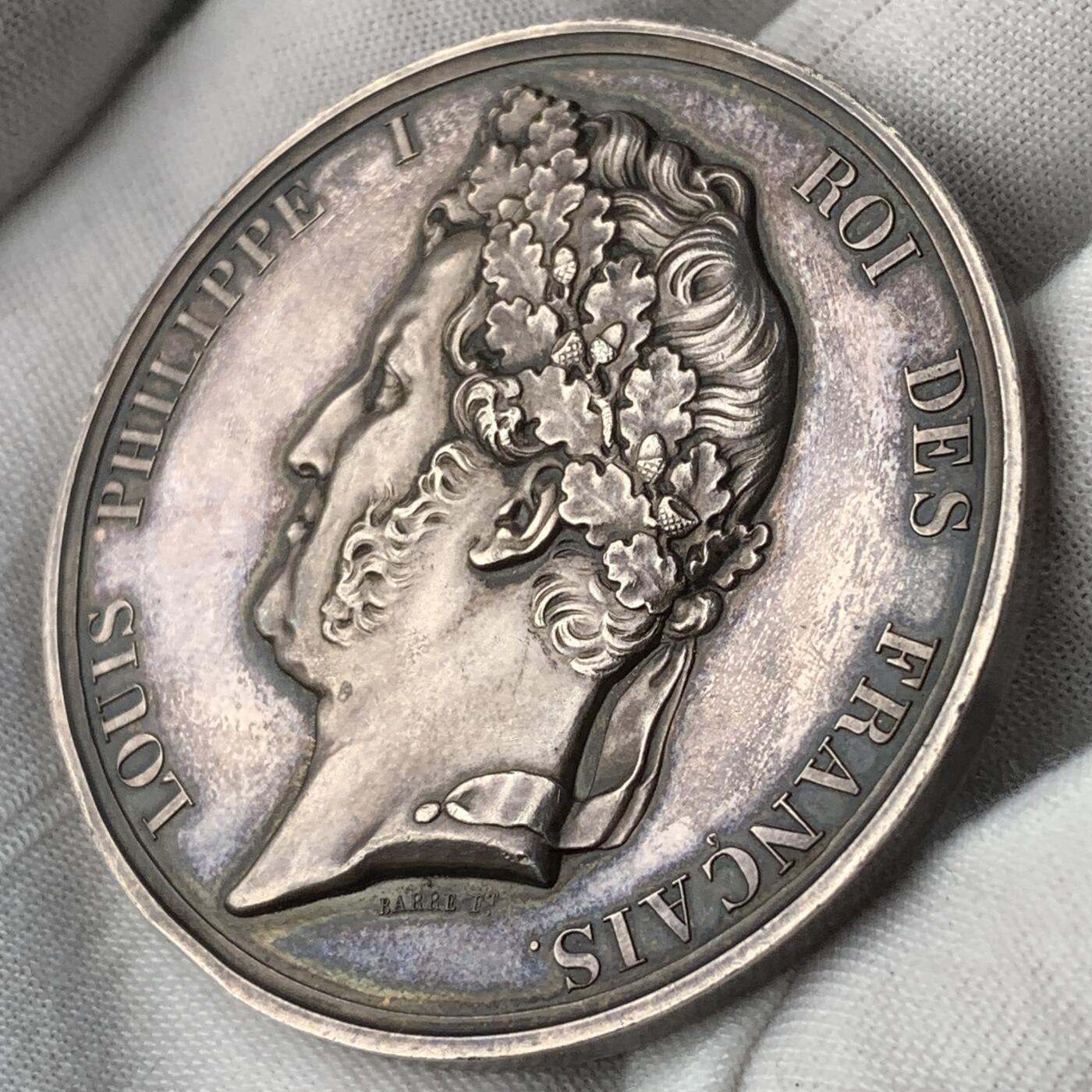 掌中浮雕-藏着的欧洲第055场 1831年法国塞纳商业法庭高级法官任职纪念银章，51.3mm，63.4g