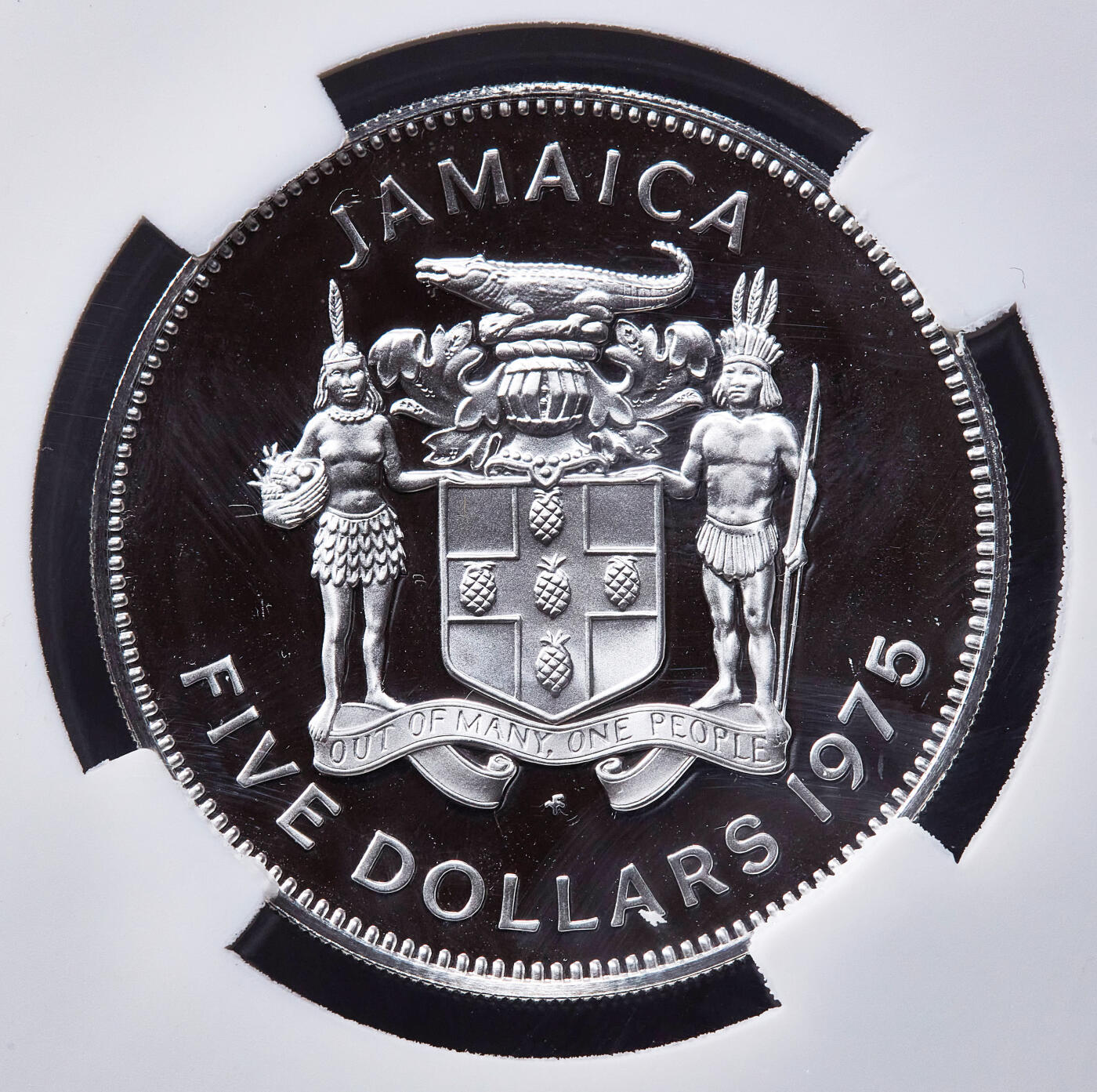 【俄甄集藏】2026年(049)03-18星期三 晚 19:30 全场包邮 牙买加1975年P版总理迈克尔·诺曼·曼利头像5元精制大银币，信泰 PF70UC，重37.6克，500银，发行量16000枚，富兰克林造币厂出品