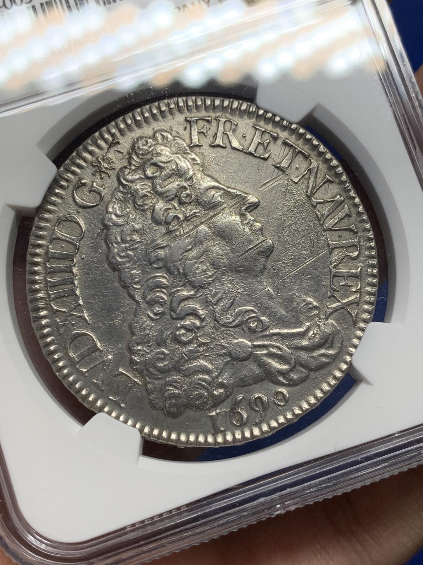 《竞宝斋》第471场 周日，周一，周二 3场连拍 （全场包邮）欢迎送拍 NGC XFD 法国1690年路易十四埃居大银币