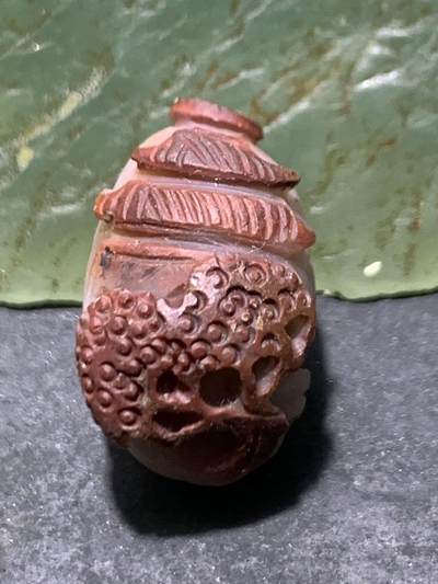 精美高玉化亚光盐源玛瑙手工雕刻山水珠一颗 - 精美高玉化亚光盐源玛瑙手工雕刻山水珠一颗