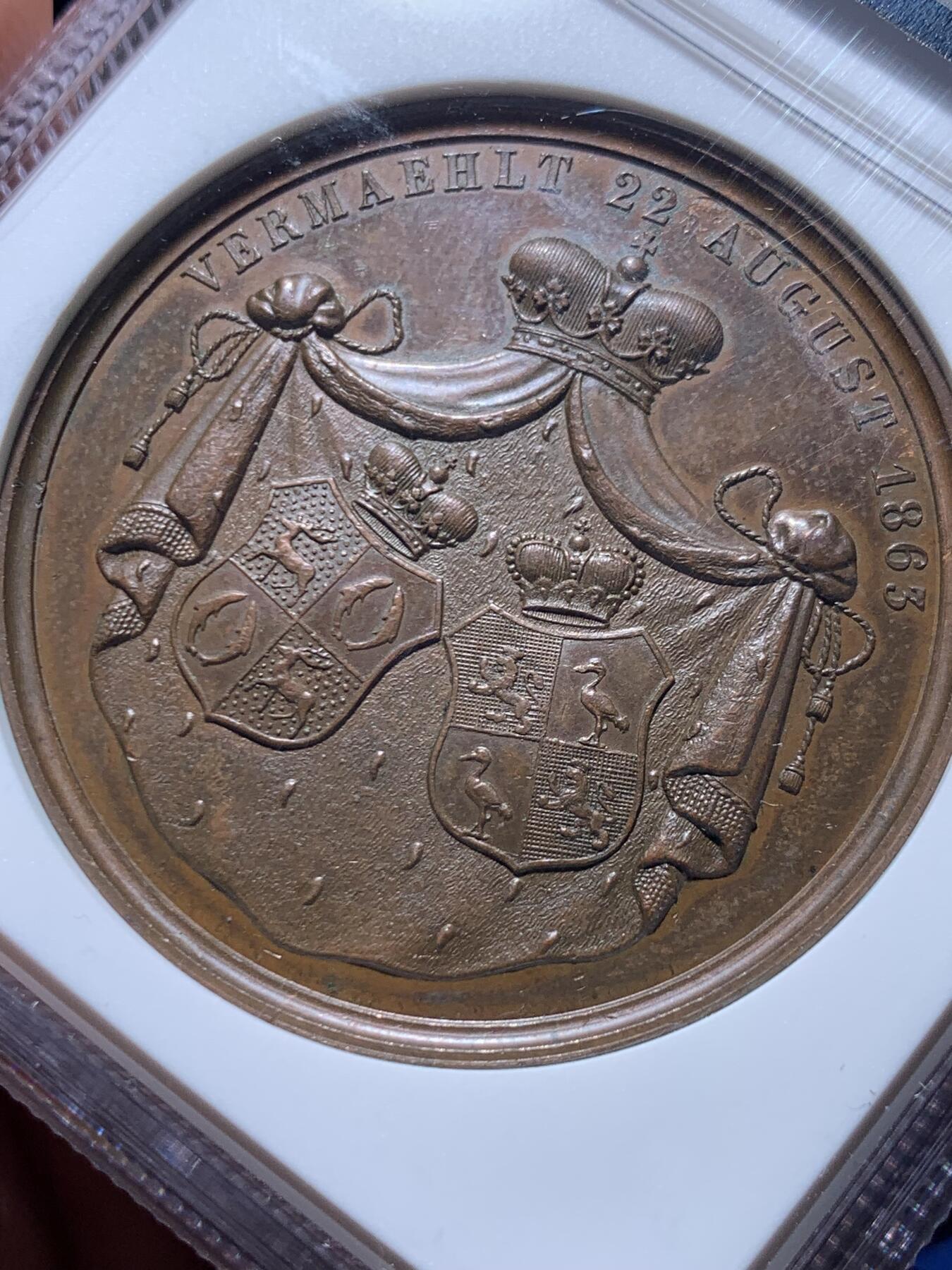 《竞宝斋》第471场 周日，周一，周二 3场连拍 （全场包邮）欢迎送拍 NGC MS62BN 德国 1863 安娜·伊丽莎白公主与施托尔贝格-韦尼格罗德伯爵 婚礼纪念铜章 双面高浮雕 加厚盒装 品种少见