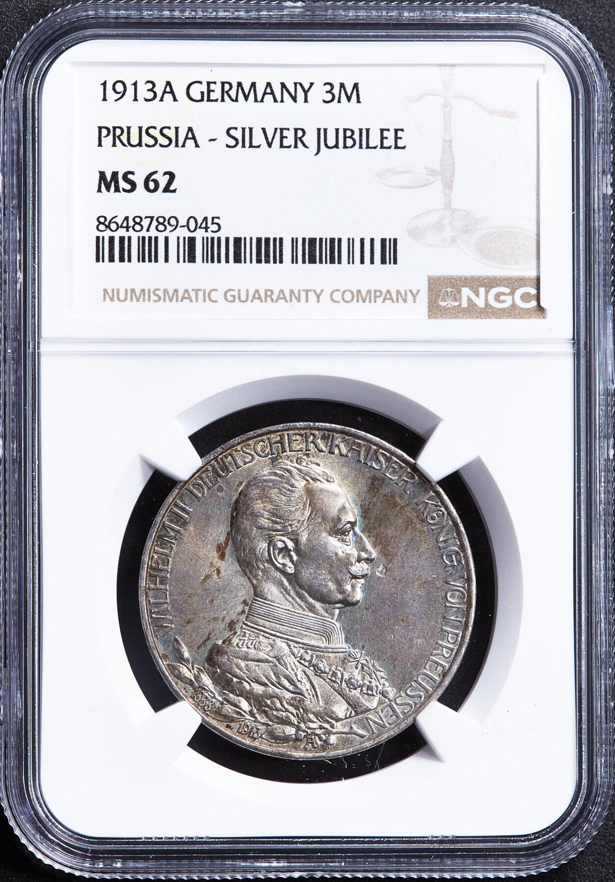 【俄甄集藏】2026年(049)03-18星期三 晚 19:30 全场包邮 德国普鲁士1913年A版威廉二世军装3马克银币，NGC MS62，五彩包浆，转光品相
