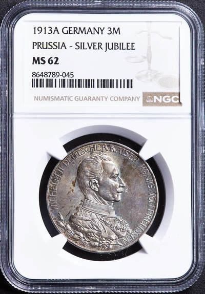 【俄甄集藏】2026年(049)03-18星期三 晚 19:30 全场包邮 - 德国普鲁士1913年A版威廉二世军装3马克银币，NGC MS62，五彩包浆，转光品相