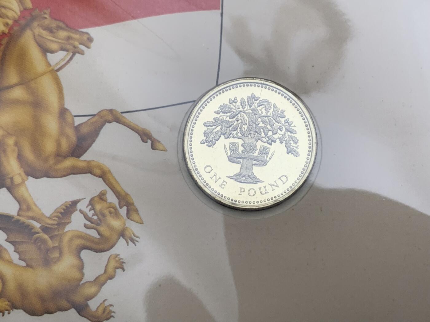 《竞宝斋》第471场 周日，周一，周二 3场连拍 （全场包邮）欢迎送拍 两枚一组 1987年英国老1英镑首日封/邮币封（Royal Mint和Royal Mail联合发行）