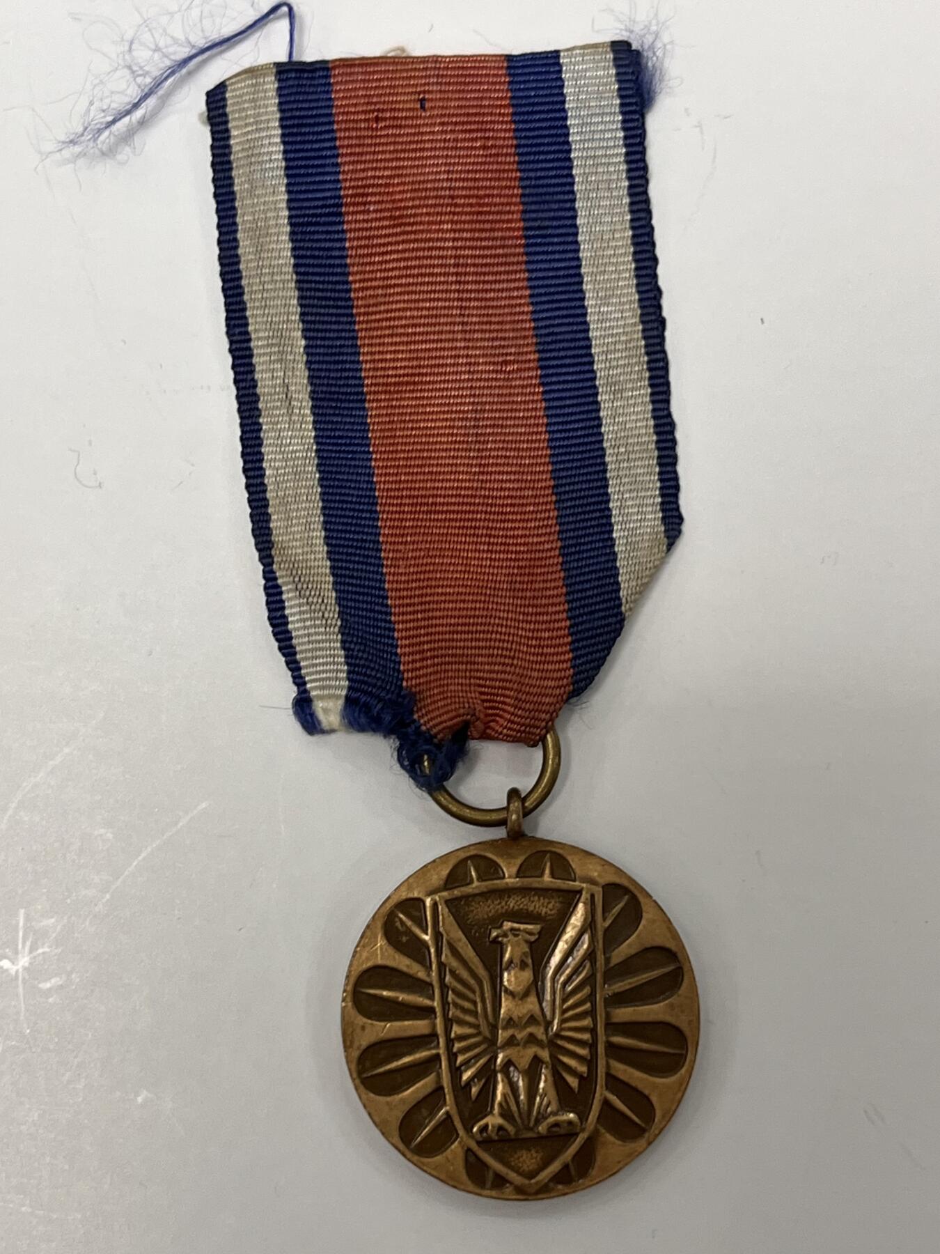 韵星假日军品类拍卖第47期 -- Rimey Holidays Militaria Auction 47 波兰人民共和国铜级维护社会秩序奖章