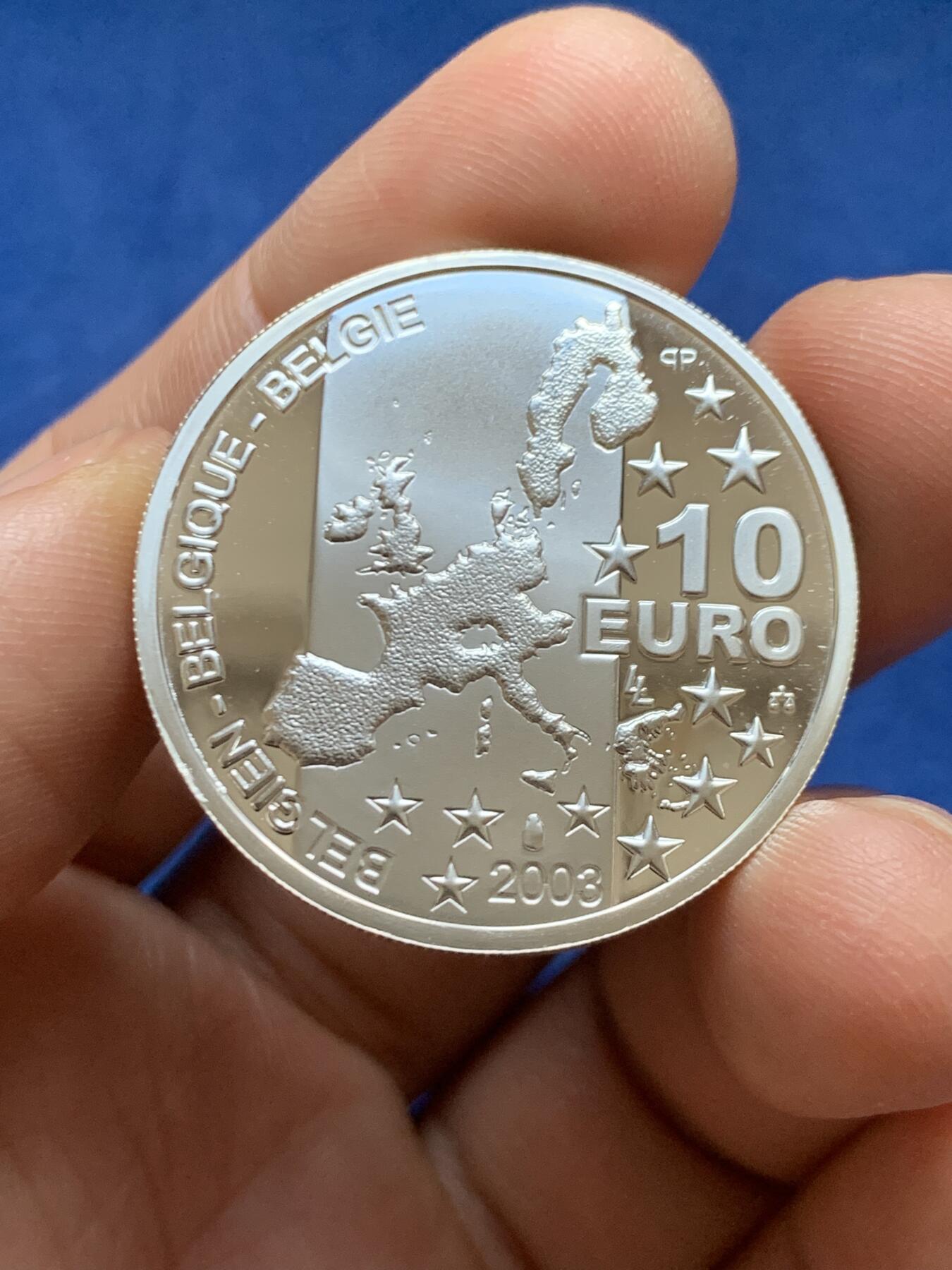 《竞宝斋》第471场 周日，周一，周二 3场连拍 （全场包邮）欢迎送拍 比利时2003年侦探小说作家乔治·西默农10欧元精制银币 18.92克 925银