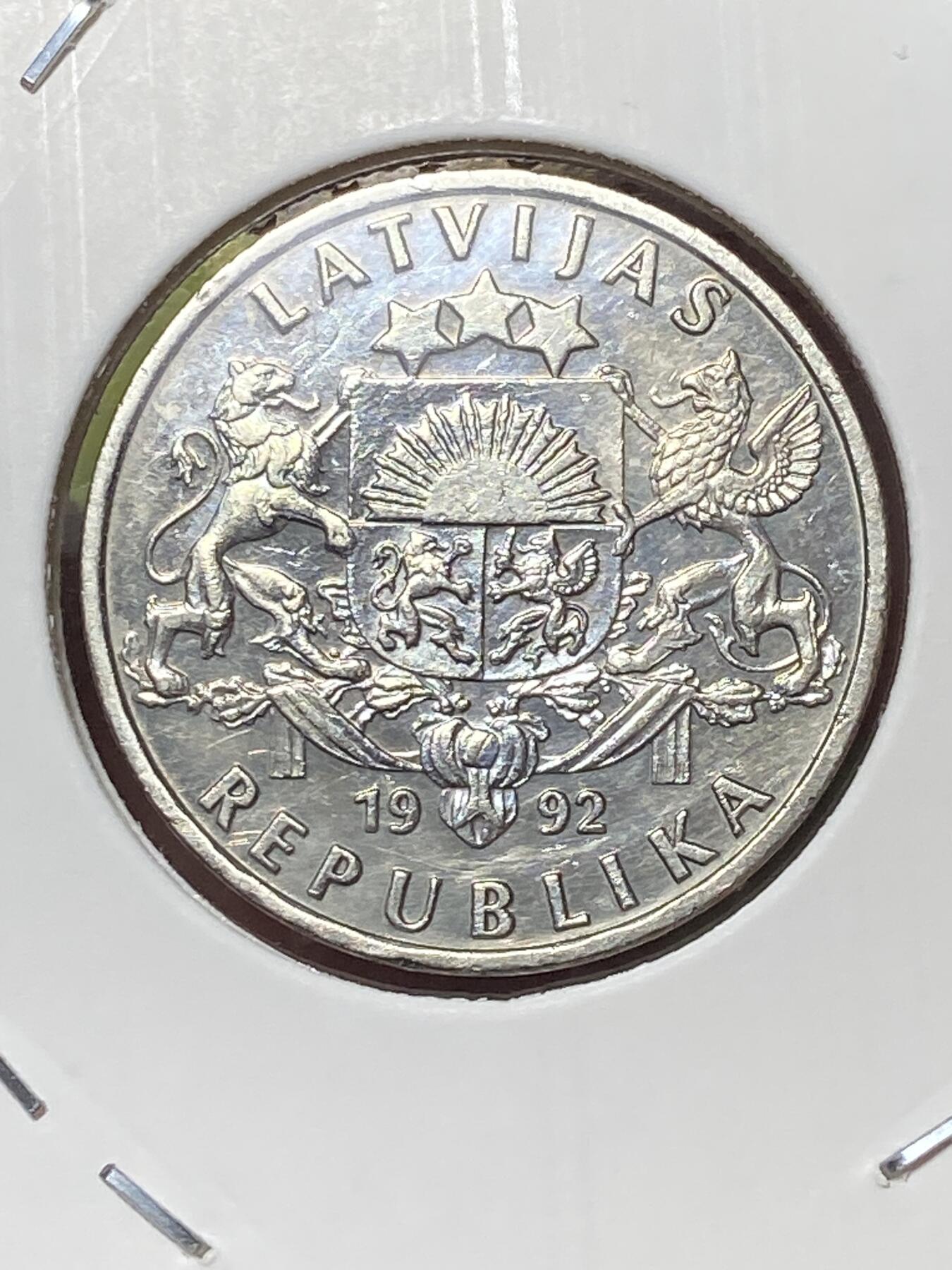 2026年第三十六场(总第二百零五场）外国精品纸夹币场(免佣金) 拉脱维亚🇱🇻1992年1拉特(第一版首发年)