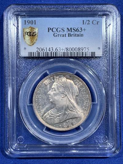 《竞宝斋》第471场 周日，周一，周二 3场连拍 （全场包邮）欢迎送拍 - PCGS MS63+ 英国1901年维多利亚披纱像半克朗银币，美评好状态，底板PL镜面感十足，车轮光，实物观感不输64。女王关门年份，背面盾徽花环繁复华丽。