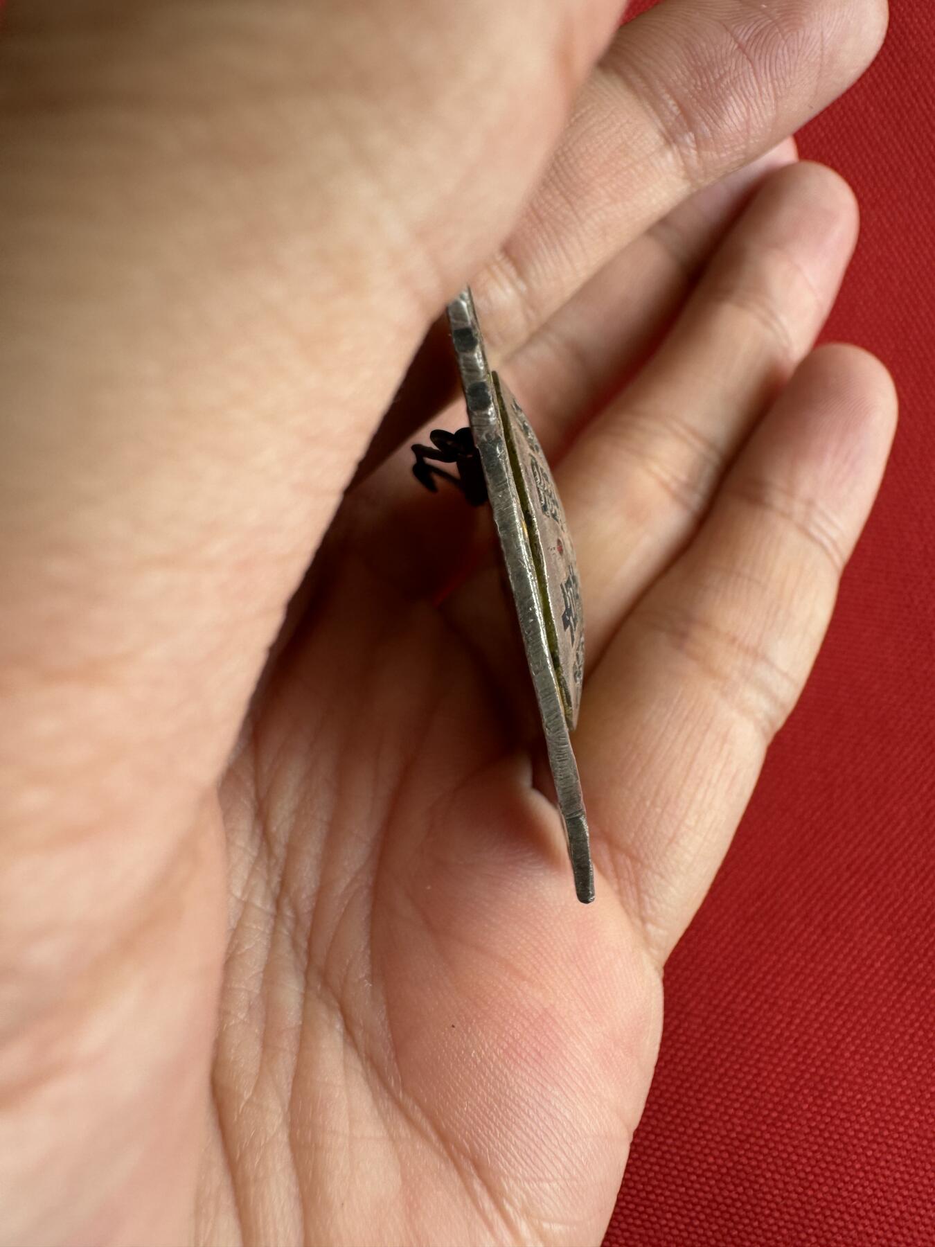 五哥徽章群   18号周三晚上八点4群联拍 银章