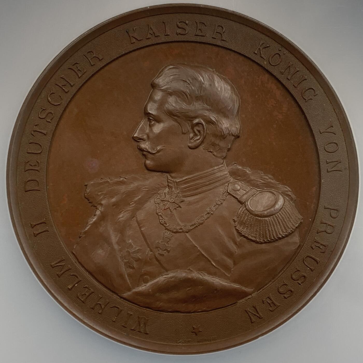 掌中浮雕-藏着的欧洲第055场 NGC MS64 : 1889年翁贝托一世访问柏林纪念铜章，60mm